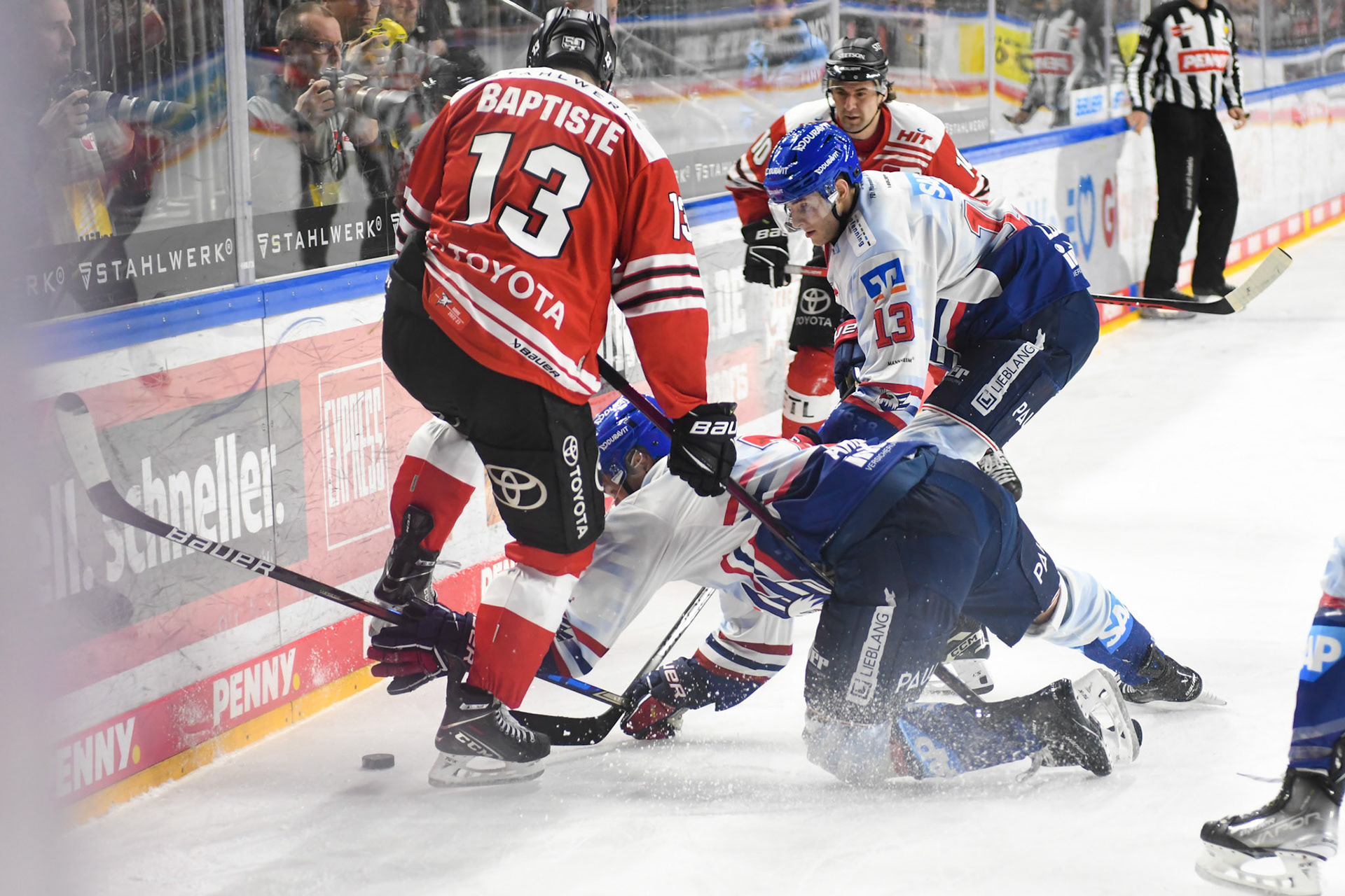 Stefan Loibl; DEL Kölner Haie - Adler Mannheim, 17.03.2023