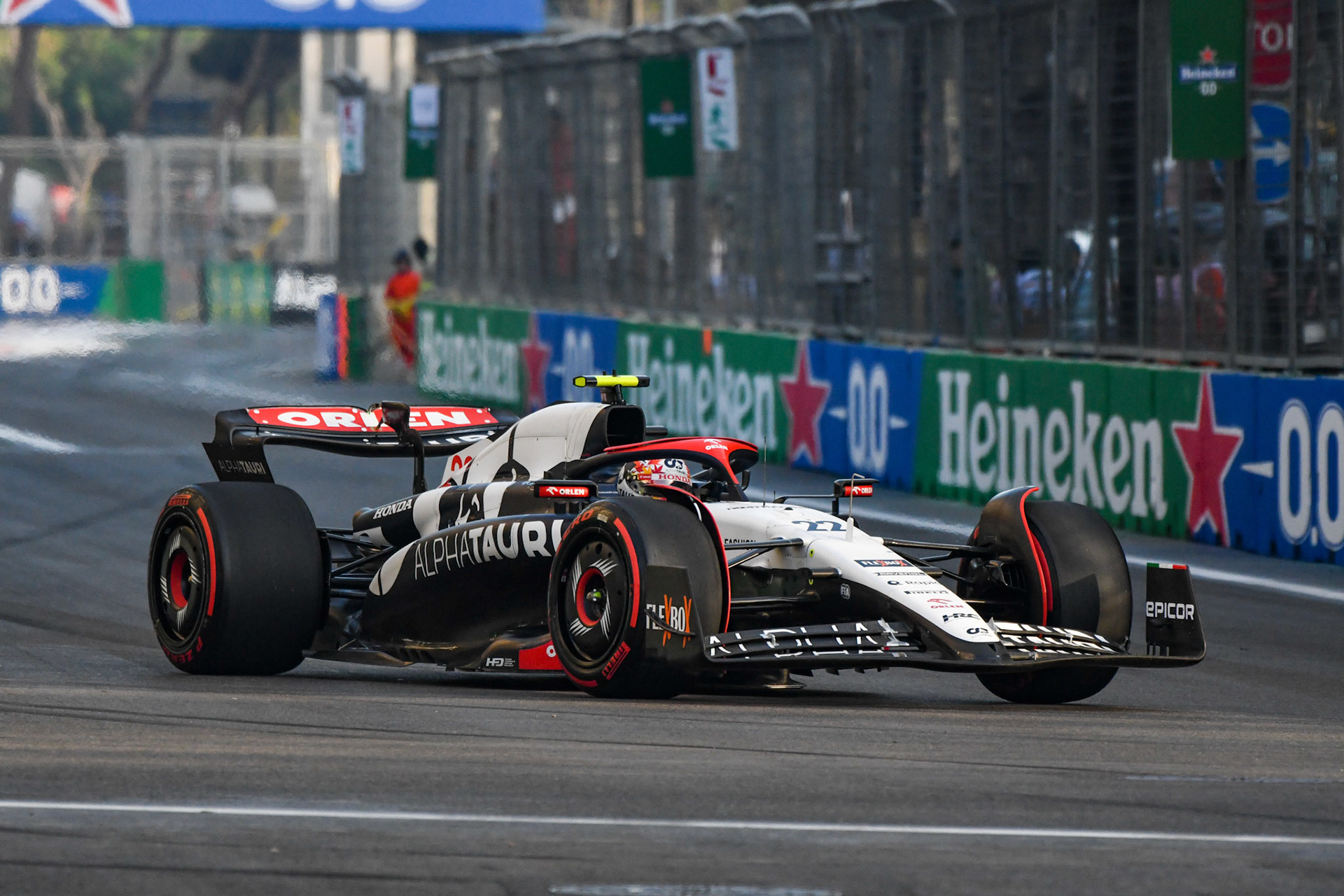 Yuki Tsunoda (JPN) Scuderia Alpha Tauri; Formel 1 GP Baku Azerbaijan. Freitag 28.04.2023