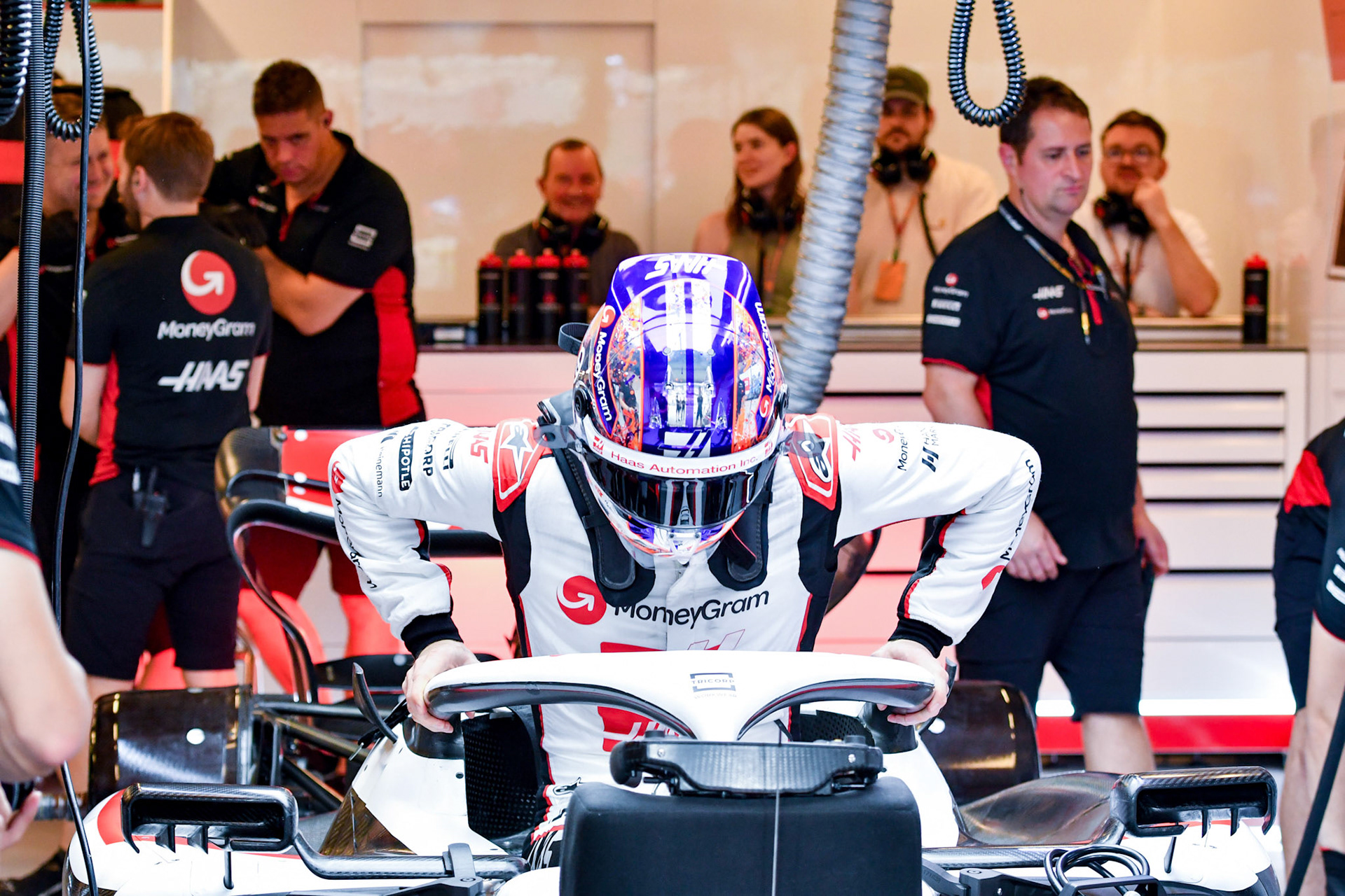 Nico Hülkenberg (GER) Haas F1 Team; Formel 1 GP Abu Dhabi. Freitag 24.11.2023