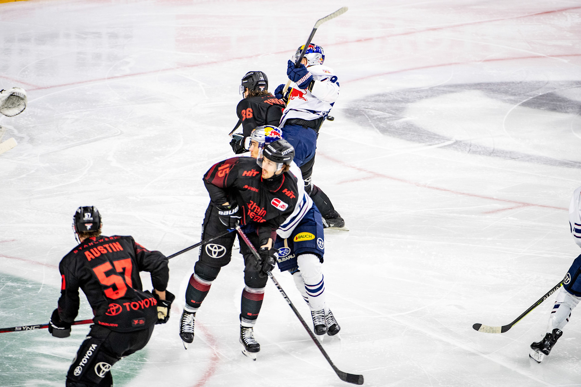 Brady Austin, Louis Marc Aubry, Andreas Thuresson; DEL Kölner Haie - EHC Red Bull München, 05.01.2024