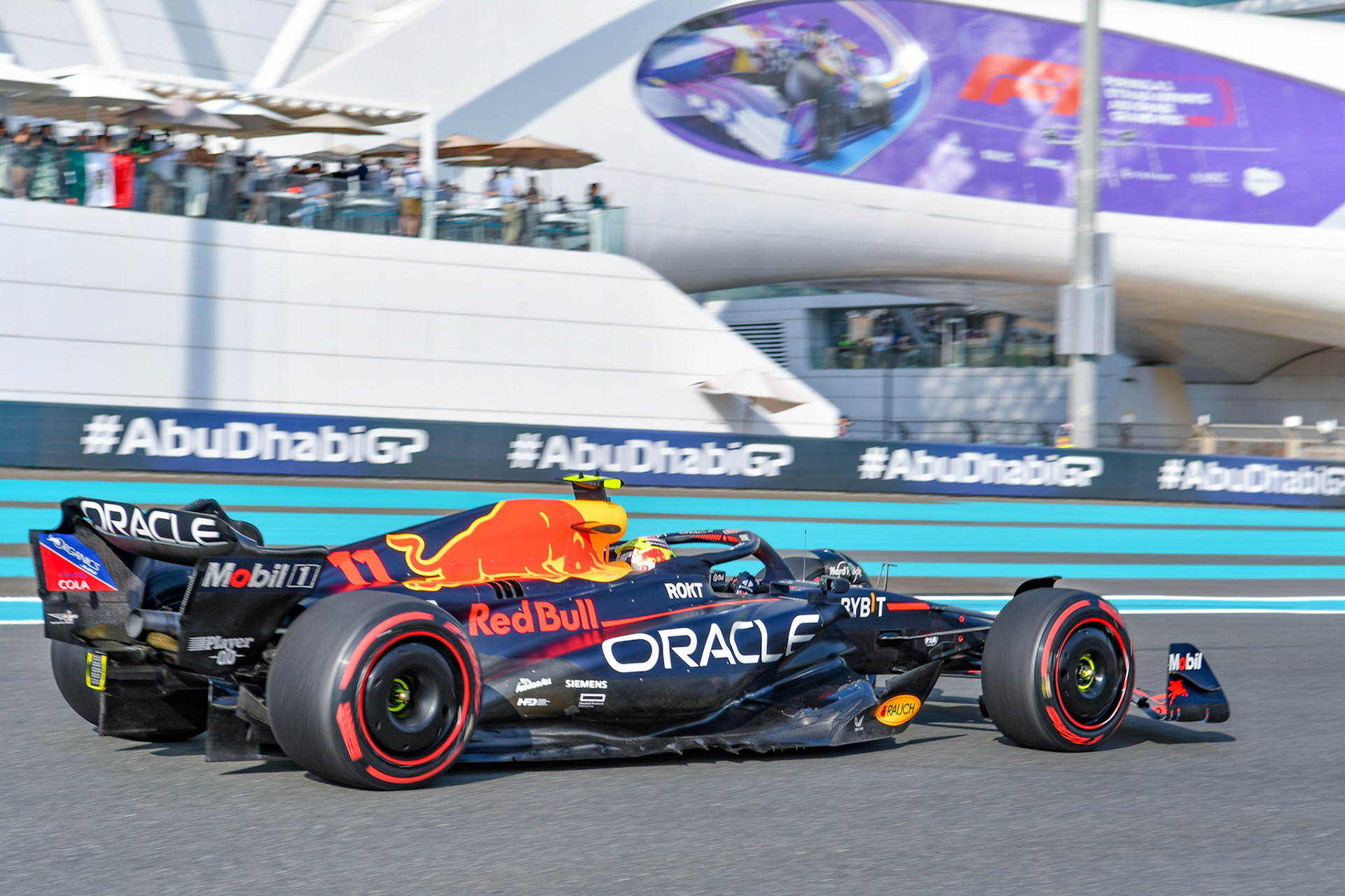 Sergio Perez (MEX) Red Bull Racing; Formel 1 GP Abu Dhabi. Samstag 25.11.2023