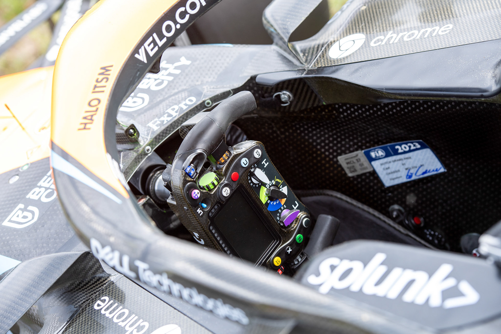 Unfall zwischen Daniel Ricciardo und Oscar Piastri in FP2; Formel 1 GP Holland / Zandvoort. Freitag, 25.08.2023