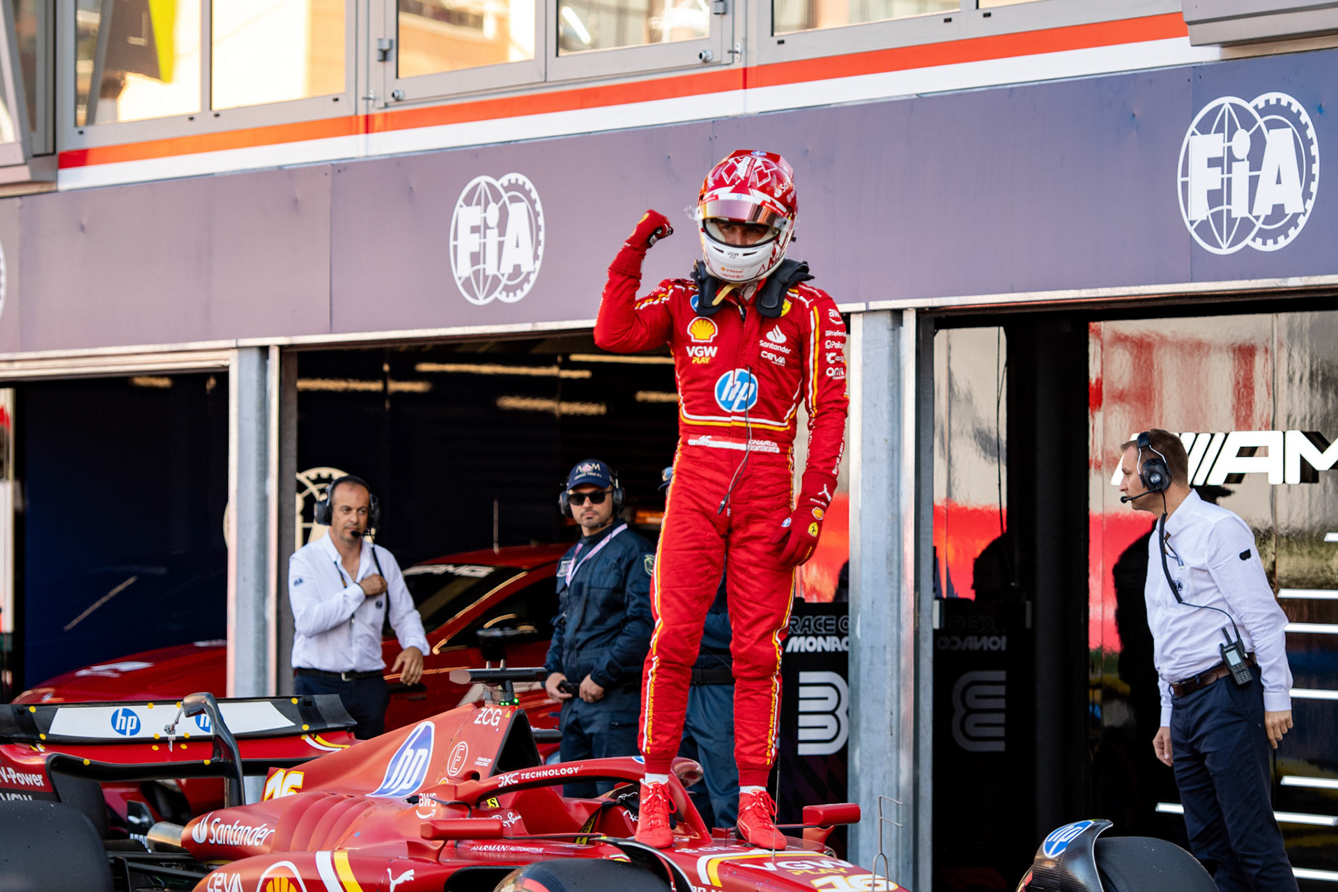 Charles Leclerc #16, Scuderia Ferrari bejubelt seine Poleposition ; Formel1 GP Monaco Samstag, 25.05.2024