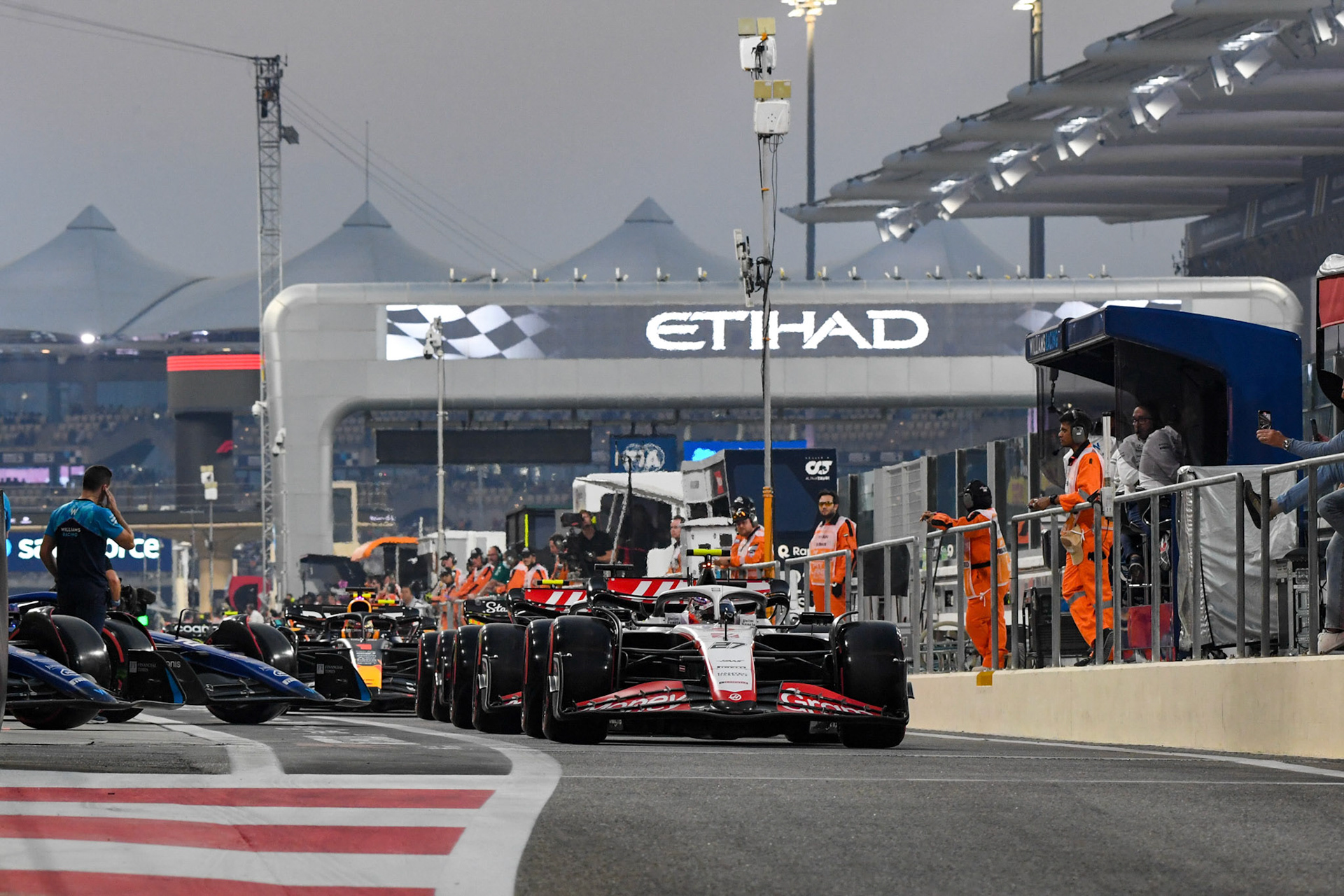 Nico Hülkenberg (GER) Haas F1 Team; Formel 1 GP Abu Dhabi. Freitag 24.11.2023