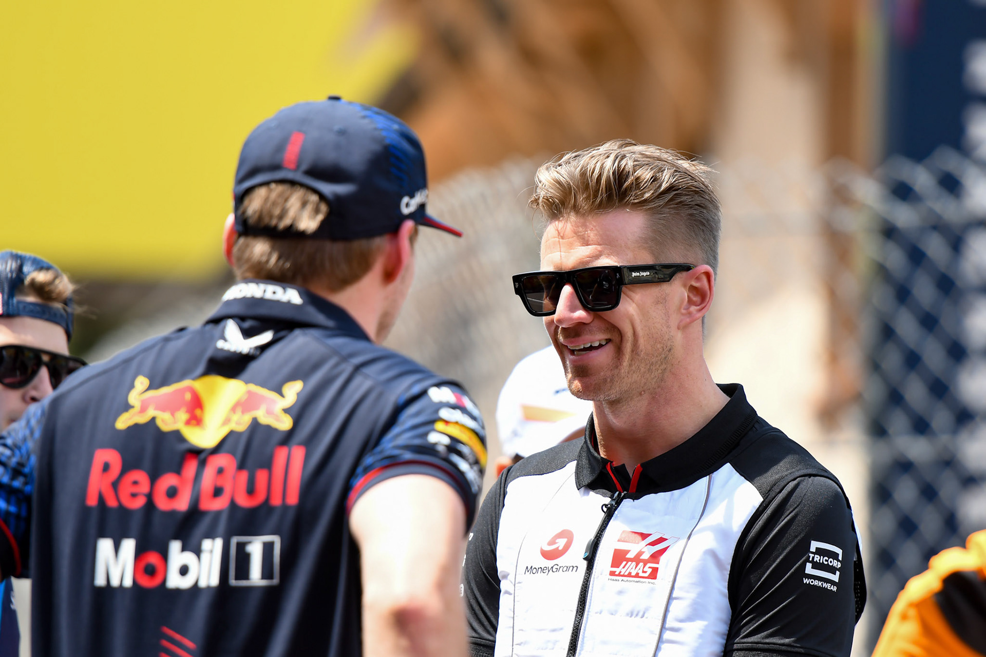 Nico Hülkenberg (GER) Haas F1 Team und Max Verstappen; Formel 1 GP Monaco. Sonntag 28.05.2023