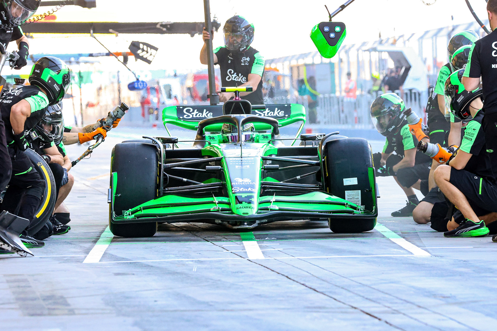 Guanyu Zhou #24, Stake F1 Team Kick Sauber; Formel 1 Pre-Season Tests Bahrain. Mittwoch, 21.02.2024