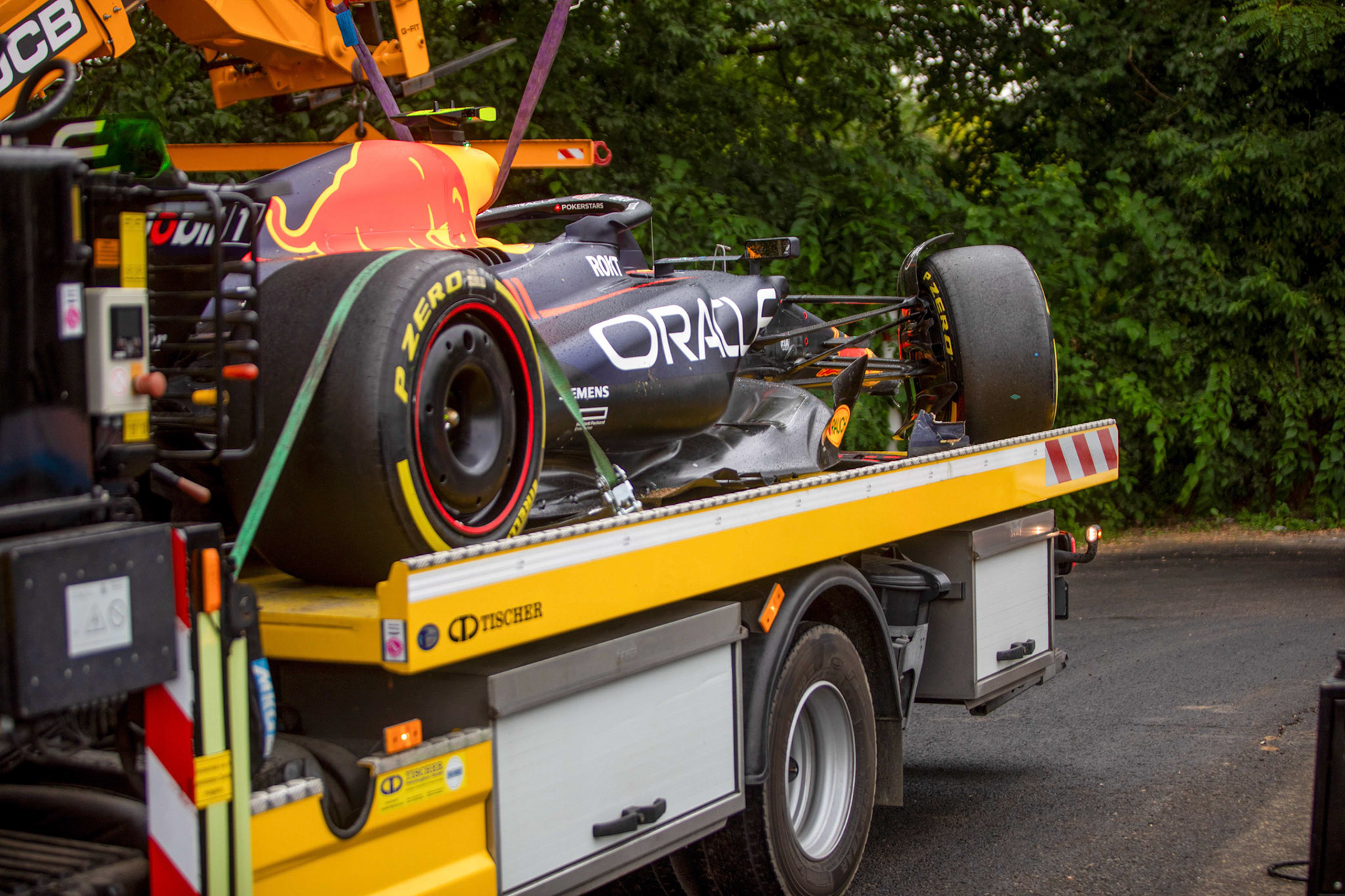 Sergio Perez Crash, Red Bull Racing; Formel 1 GP Budapest / Ungarn. Feitag, 21.07.2023