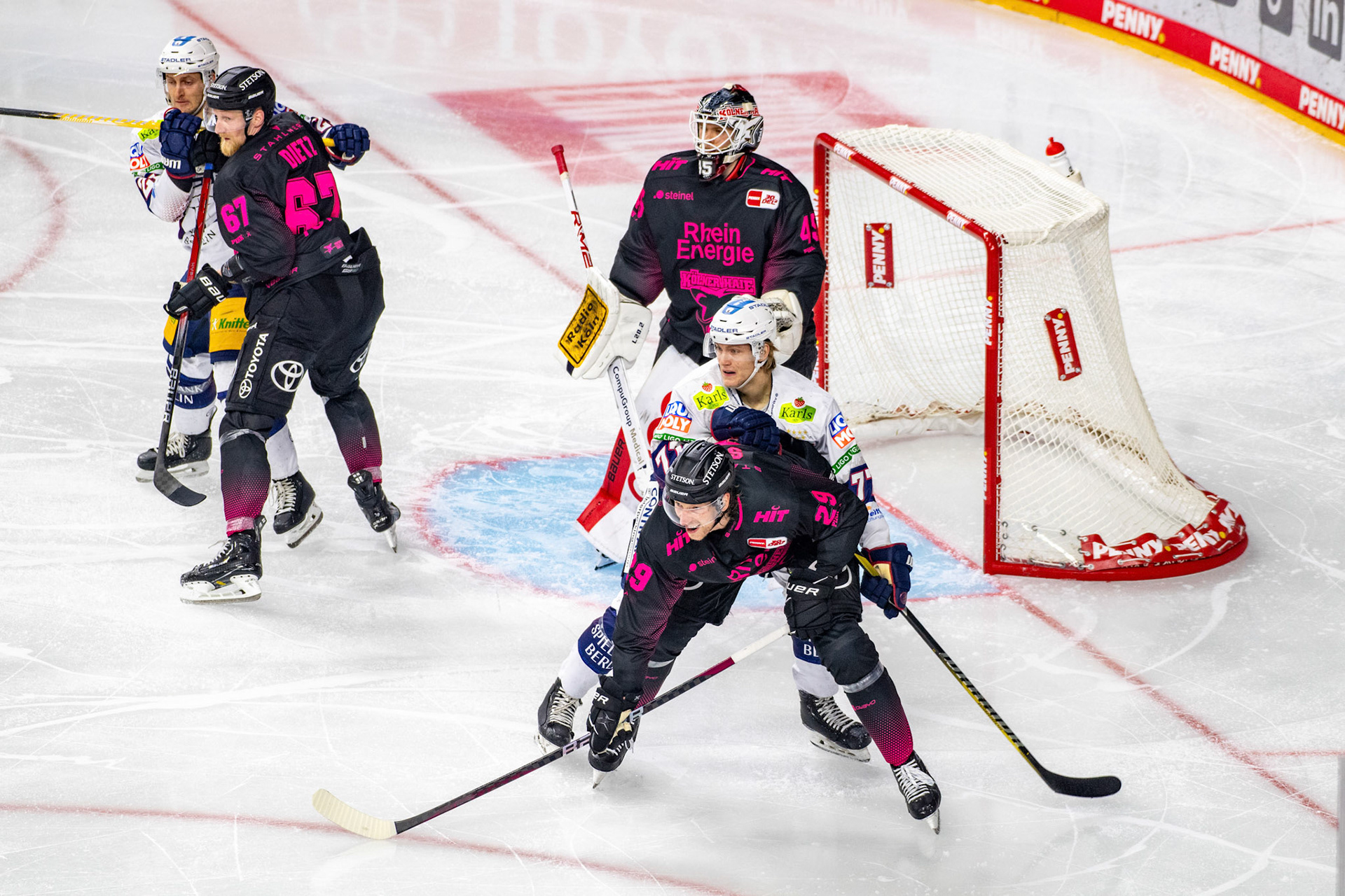 Andrej Sustr; DEL Kölner Haie - Eisbaeren Berlin, 06.10.2023