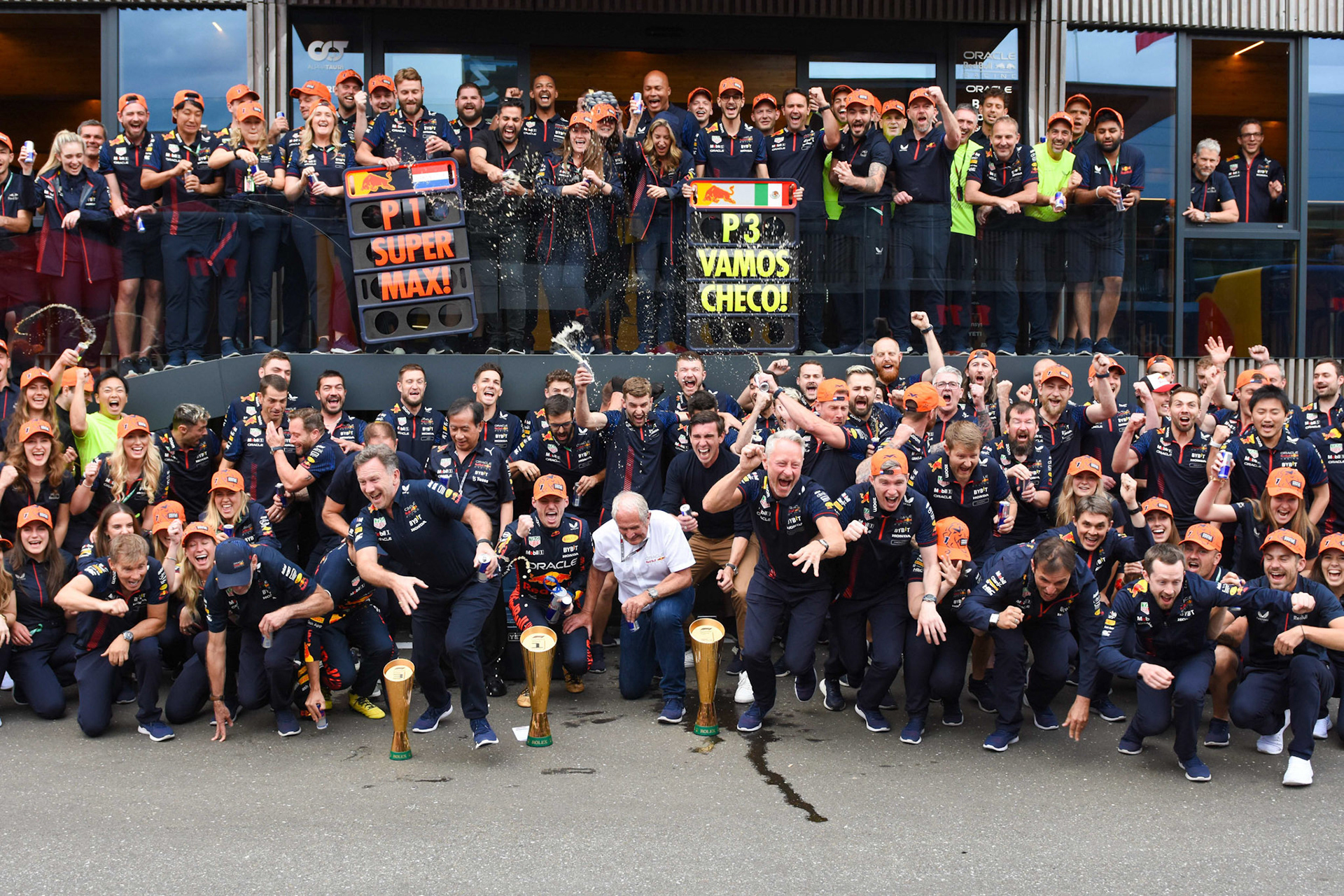 Red Bull Racing, Siegesfeier, Celebration; Formel 1 GP Austria / Österreich. Sonntag, 02.07.2023