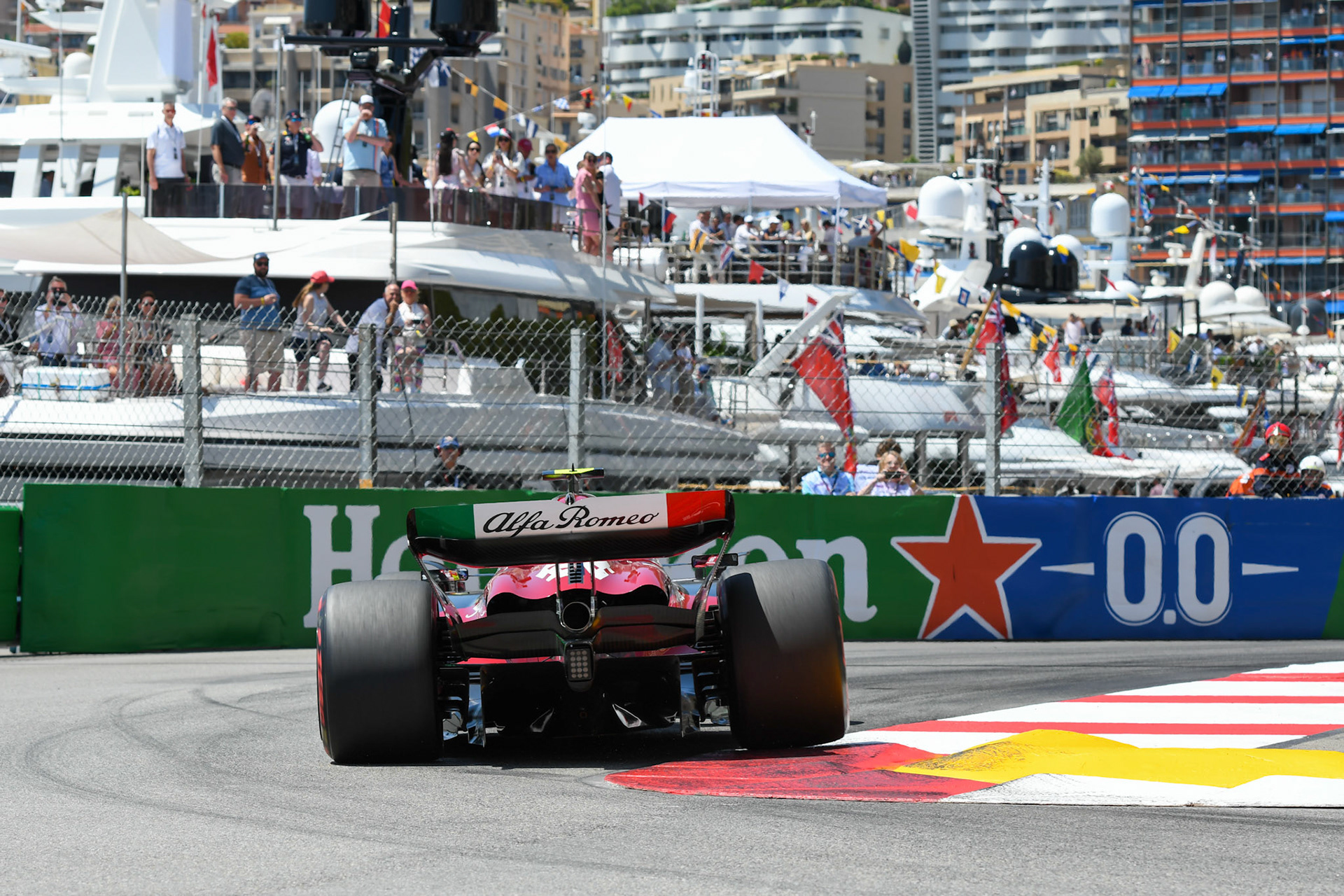 Guanyu Zhou (CHN) Alfa Romeo F1 Team; Formel 1 GP Monaco. Samstag 27.05.2023
