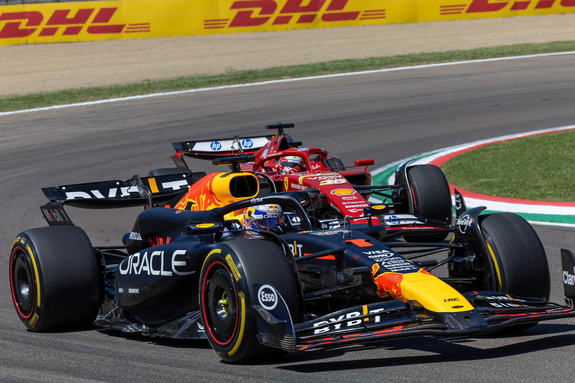 Max Verstappen #1, Oracle Red Bull Racing und Charles Leclerc #16, Scuderia Ferrari; F1 GP Imola / Italien Samstag, 18.05.2024