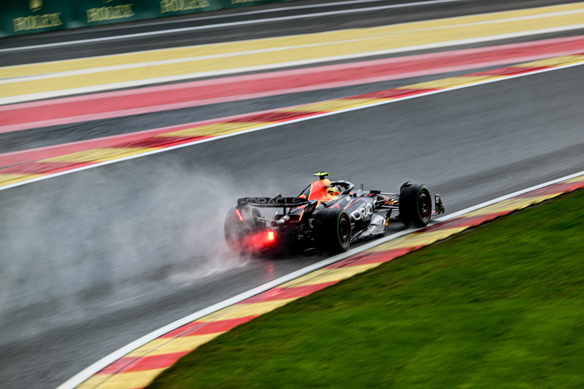 Sergio Perez (MEX) Red Bull Racing; Formel 1 GP Spa Francorchamps/ Belgien. Samstag, 29.07.2023