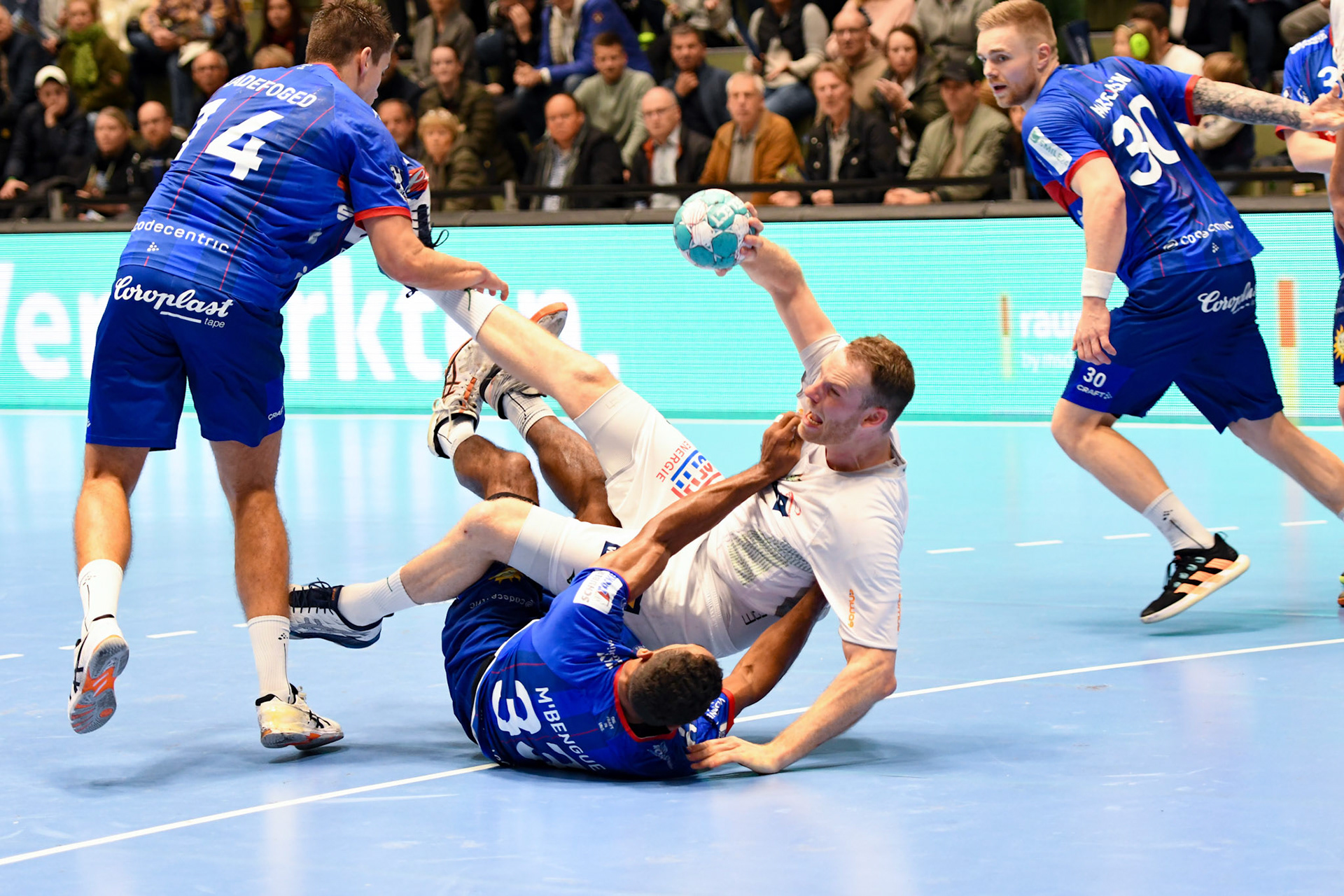 Tom Kare Nikolaisen #30; Handball Bundesliga; BHC 06 - HSG Wetzlar 06.11.2022