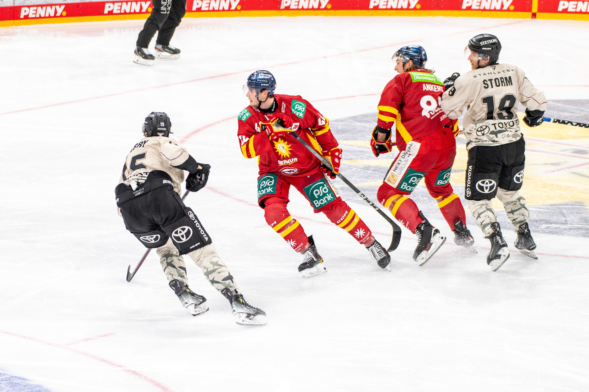 Louis Marc Aubry, Frederik Storm, Luis Üffing, Torsten Ankert; DEL Düsseldorfer EG - Kölner Haie, 25.02.2024