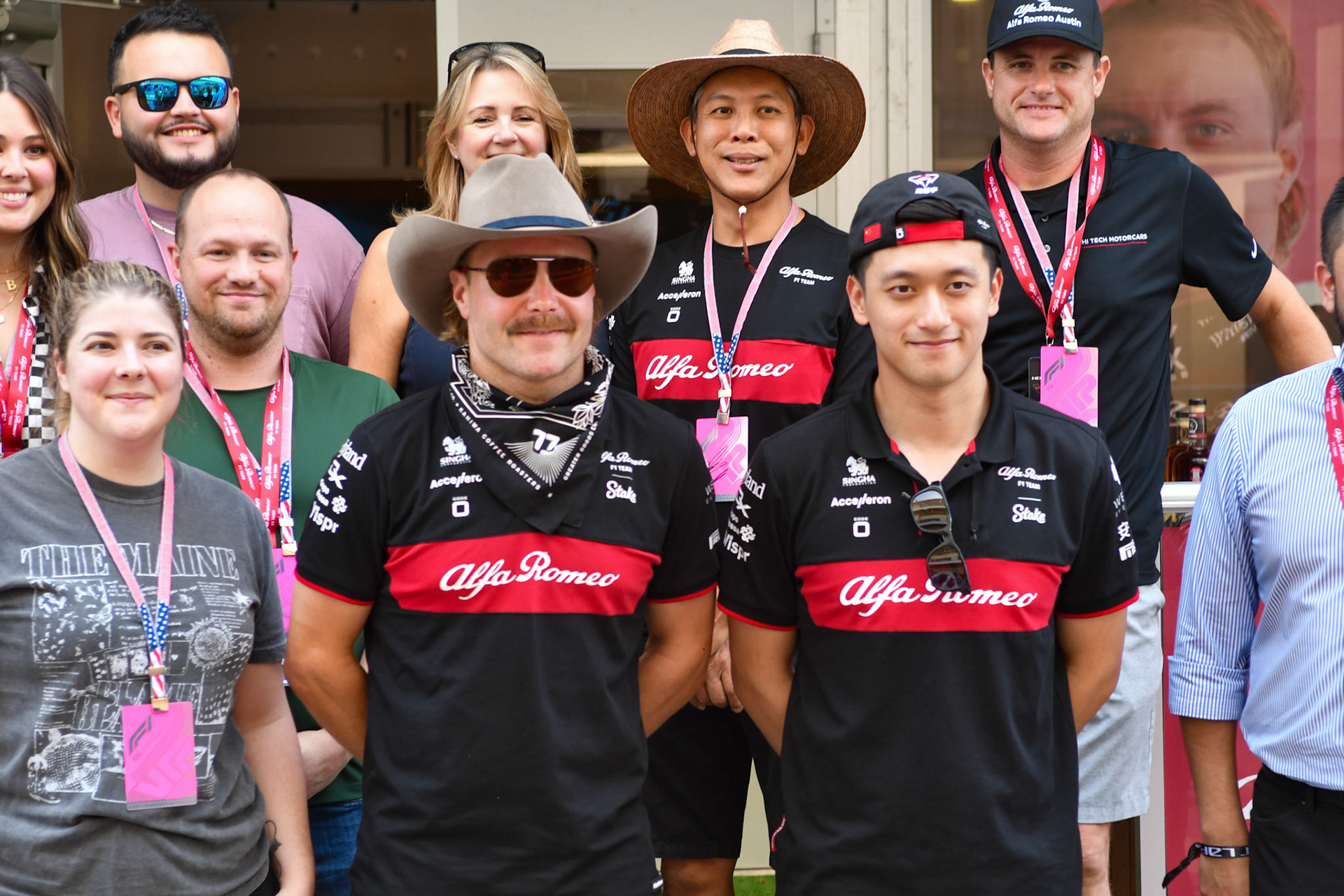 Valtteri Bottasn und Guanyu Zhou, Alfa Romeo F1 Team;Formel 1 GP USA Austin Texas. Freitag 20.10.2023