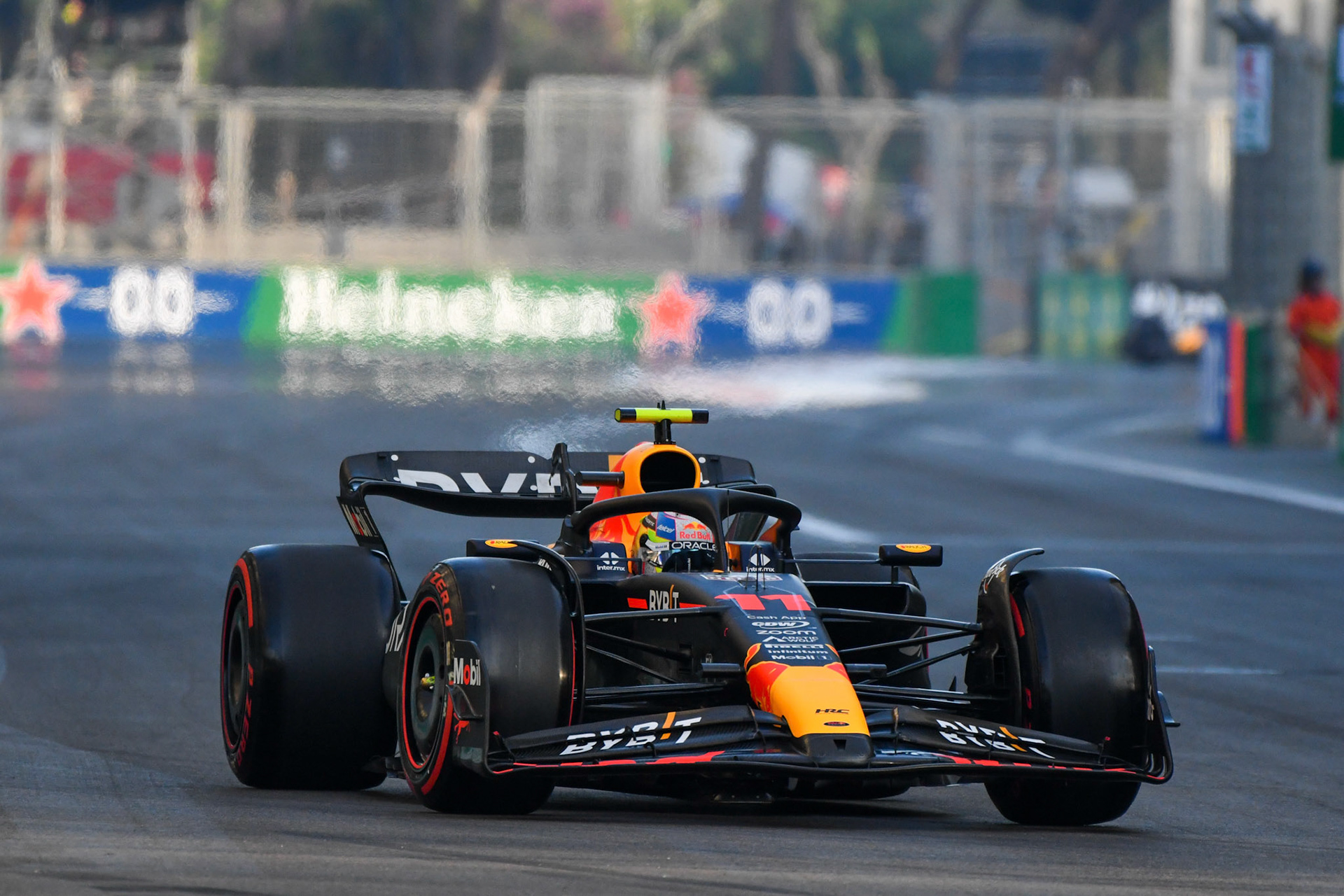 Sergio Perez (MEX) Red Bull Racing; Formel 1 GP Baku Azerbaijan. Freitag 28.04.2023