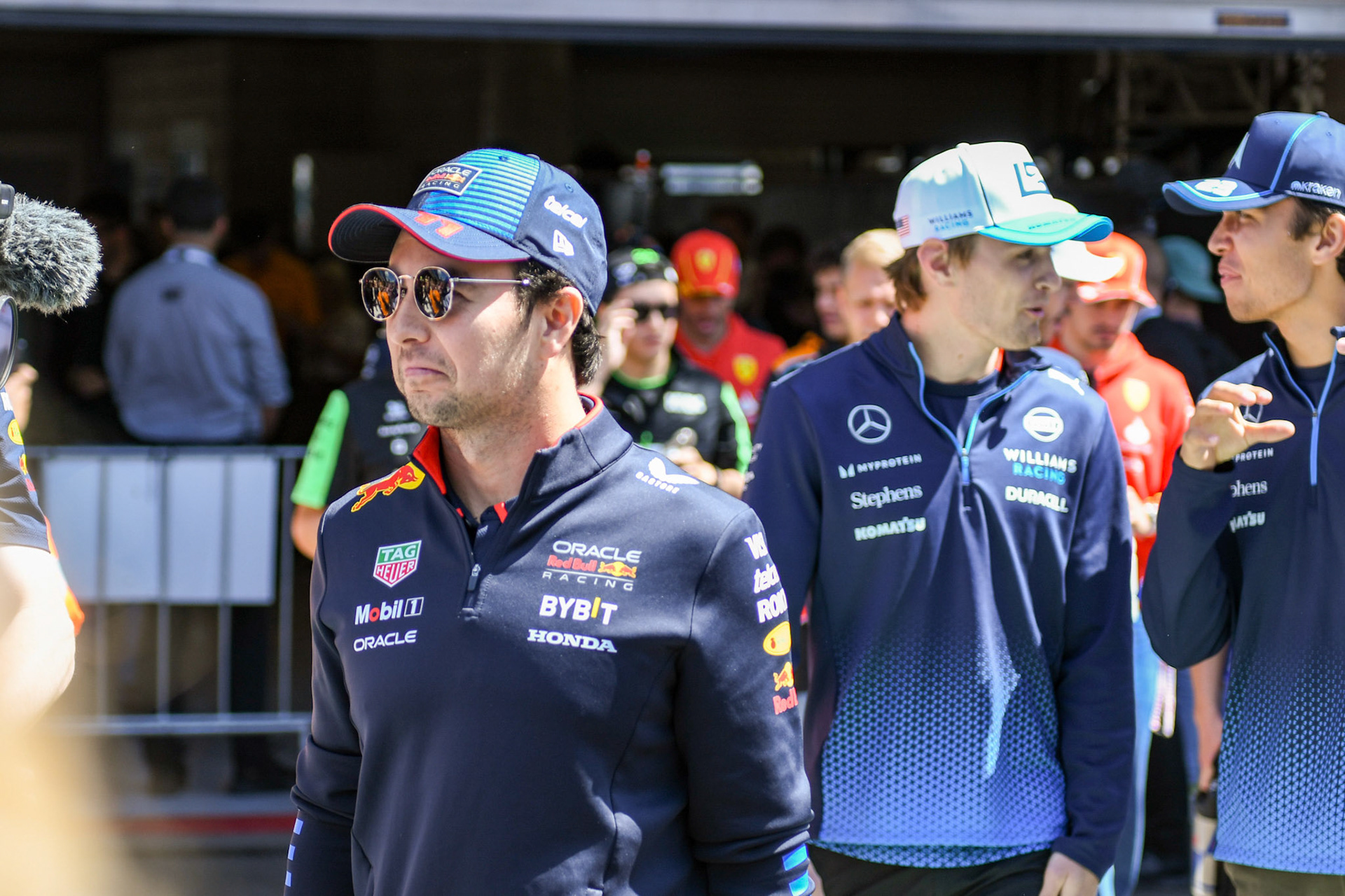 Sergio Perez #11, Oracle Red Bull Racing und Logan Sargeant #2, Williams Racing und Alexander Albon #23, Williams Racing;Formel 1 GP Spa / Belgien. Sonntag, 28.07.2024