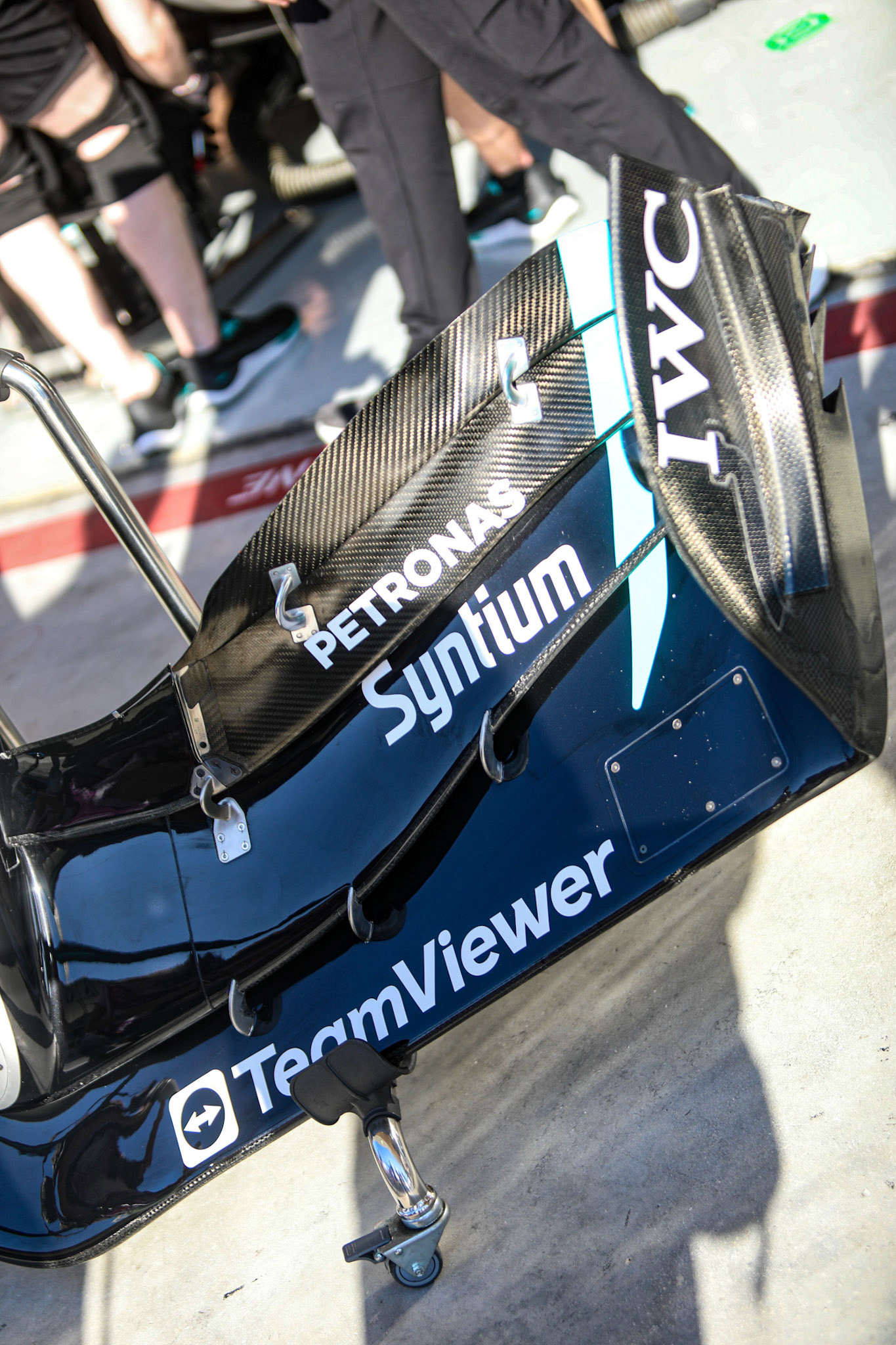 Front Flügel Mercedes-AMG Petronas F1 Team; Formel 1 Pre-Season Tests Bahrain. Mittwoch, 21.02.2024