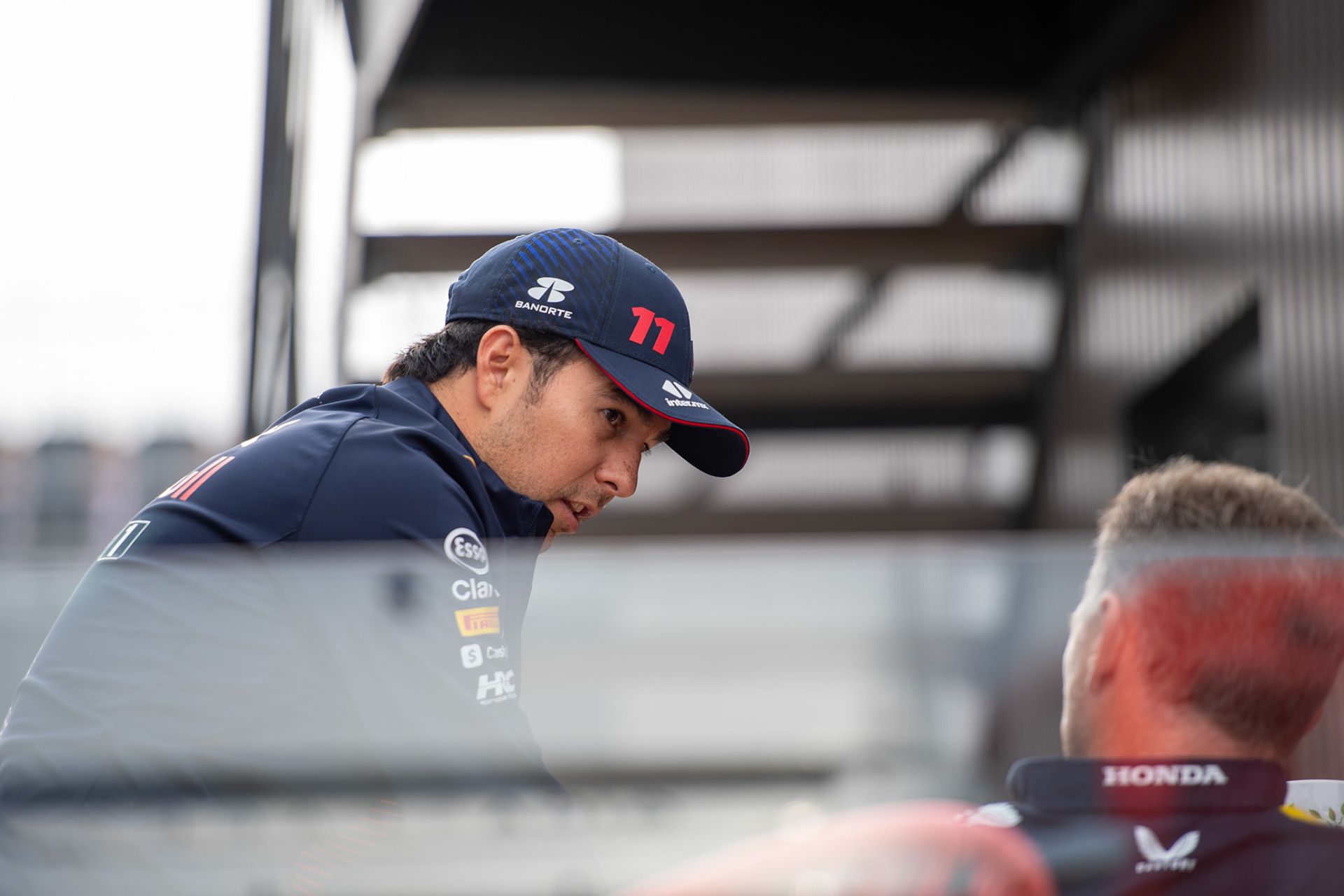Sergio Perez im Gespräch mit Christian Horner, Red Bull Racing; Formel 1 GP Holland / Zandvoort. Freitag, 25.08.2023
