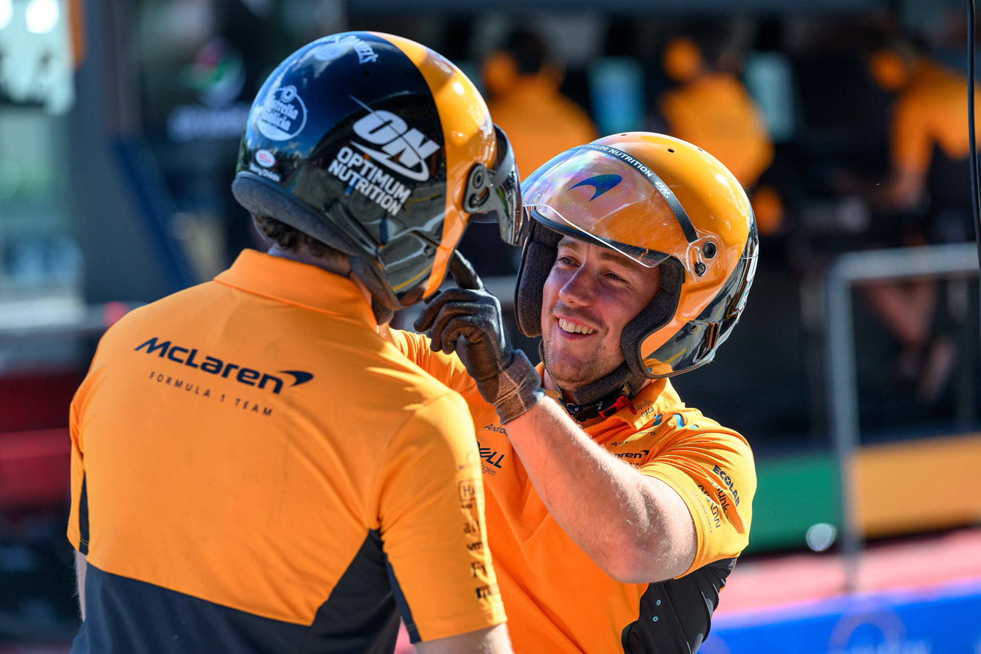 McLaren Formula 1 Team Mechaniker; F1 GP Imola / Italien Freitag, 17.05.2024