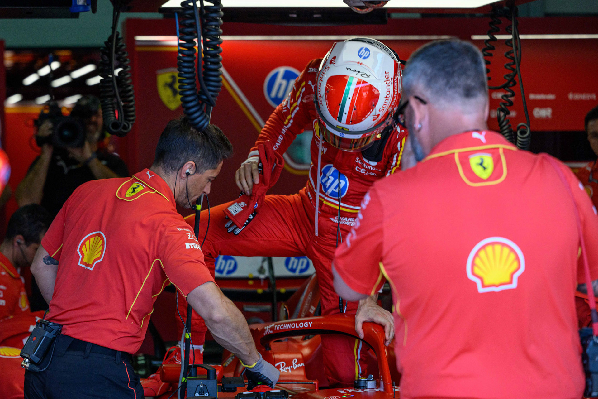 Charles Leclerc #16, Scuderia Ferrari; F1 GP Imola / Italien Freitag, 17.05.2024