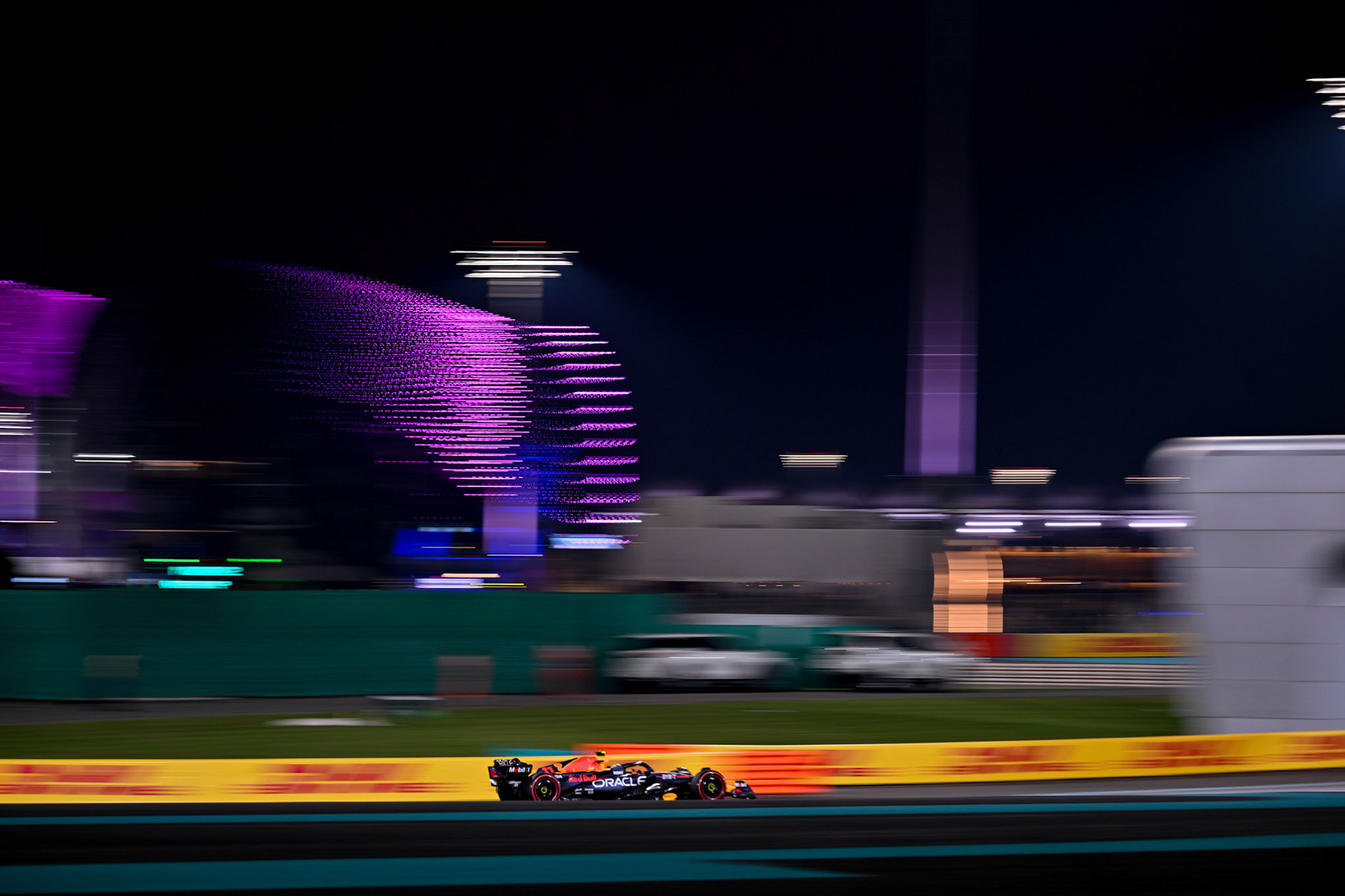 Sergio Perez (MEX) Red Bull Racing; Formel 1 GP Abu Dhabi. Samstag 25.11.2023