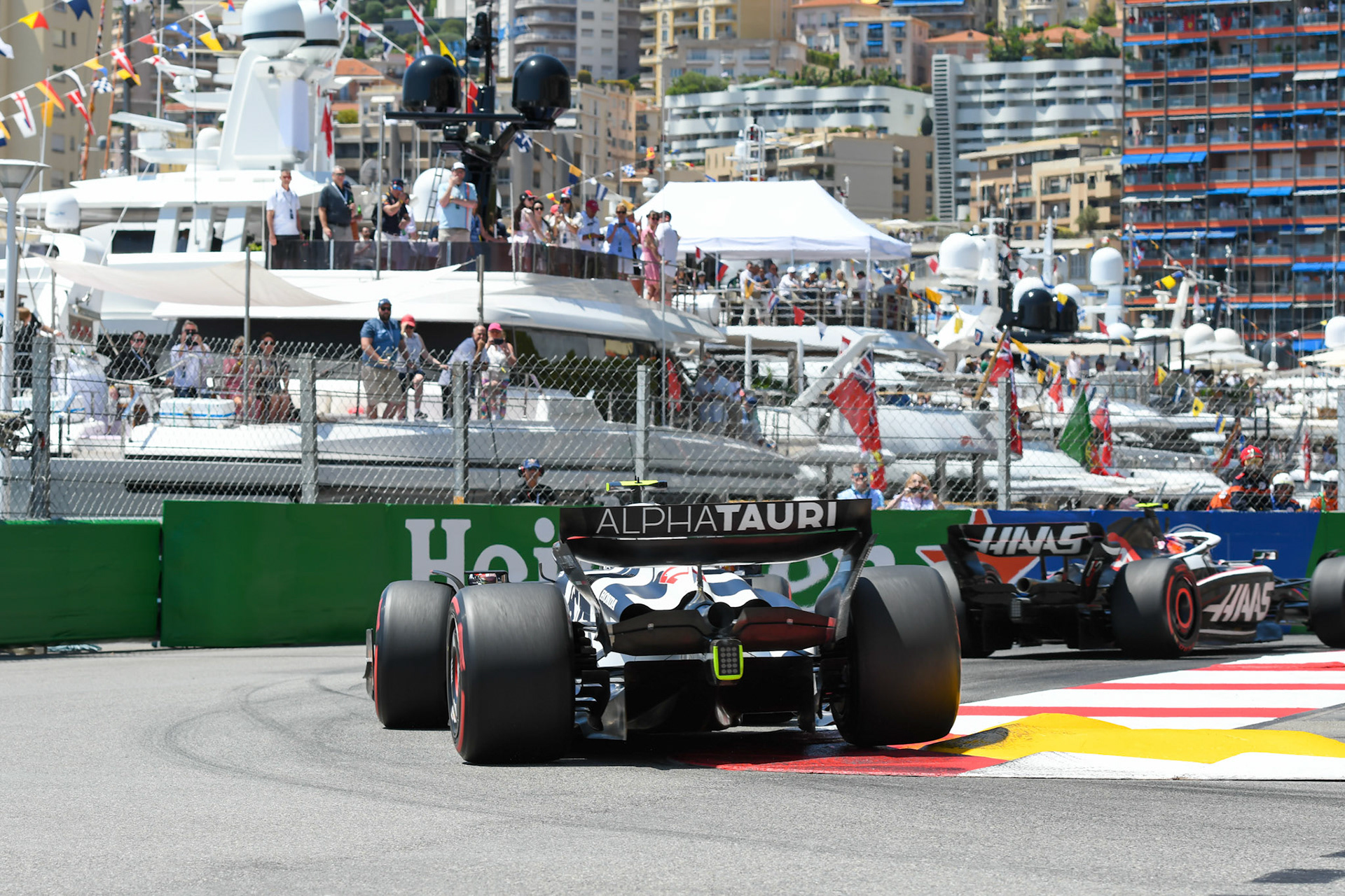 Yuki Tsunoda (JPN) Scuderia Alpha Tauri; Formel 1 GP Monaco. Samstag 27.05.2023