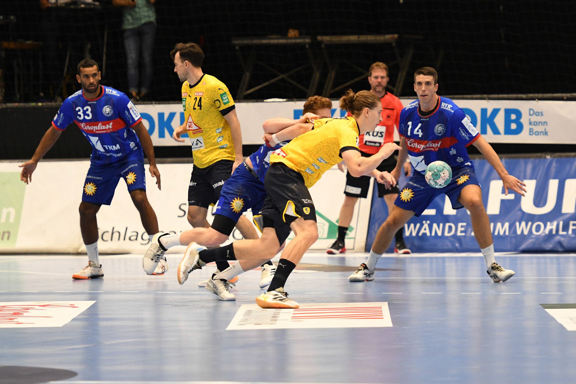 Frederik Ladefoged #14; Handball Bundesliga; BHC 06 - Rhein Neckar Loewen 29.09.2022