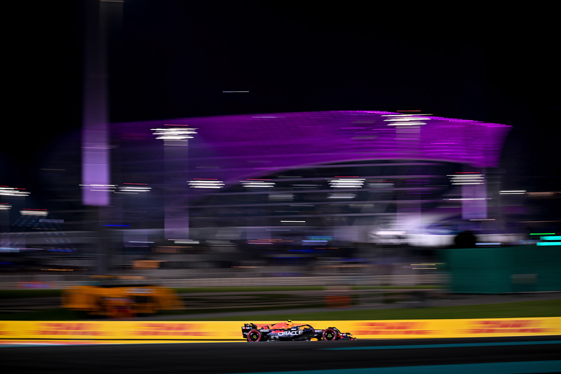 Sergio Perez (MEX) Red Bull Racing; Formel 1 GP Abu Dhabi. Samstag 25.11.2023