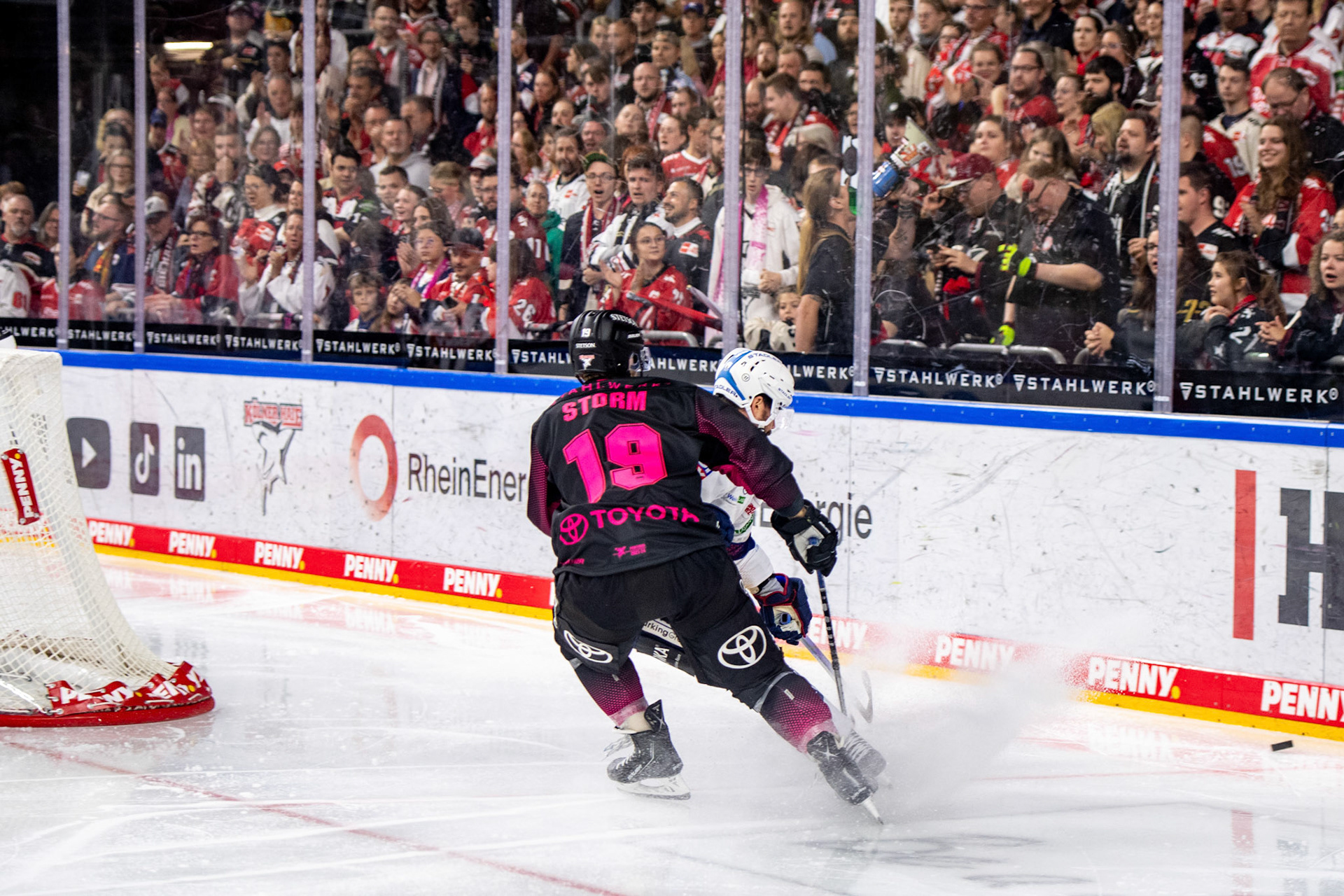 Frederik Storm; DEL Kölner Haie - Eisbaeren Berlin, 06.10.2023