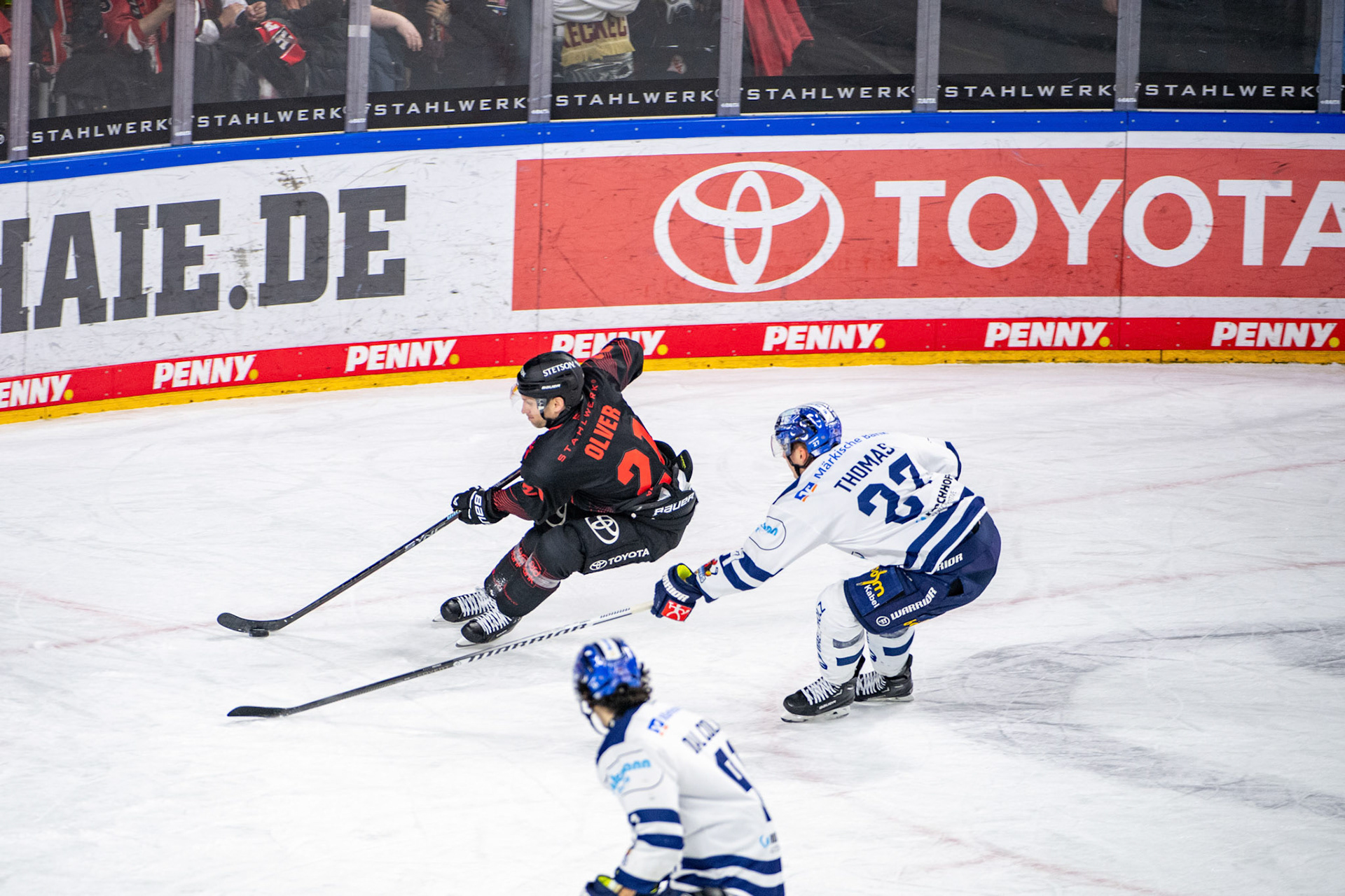 Ben Thomas, Marc Olver; DEL Kölner Haie - Iserlohn Roosters, 13.02.2024