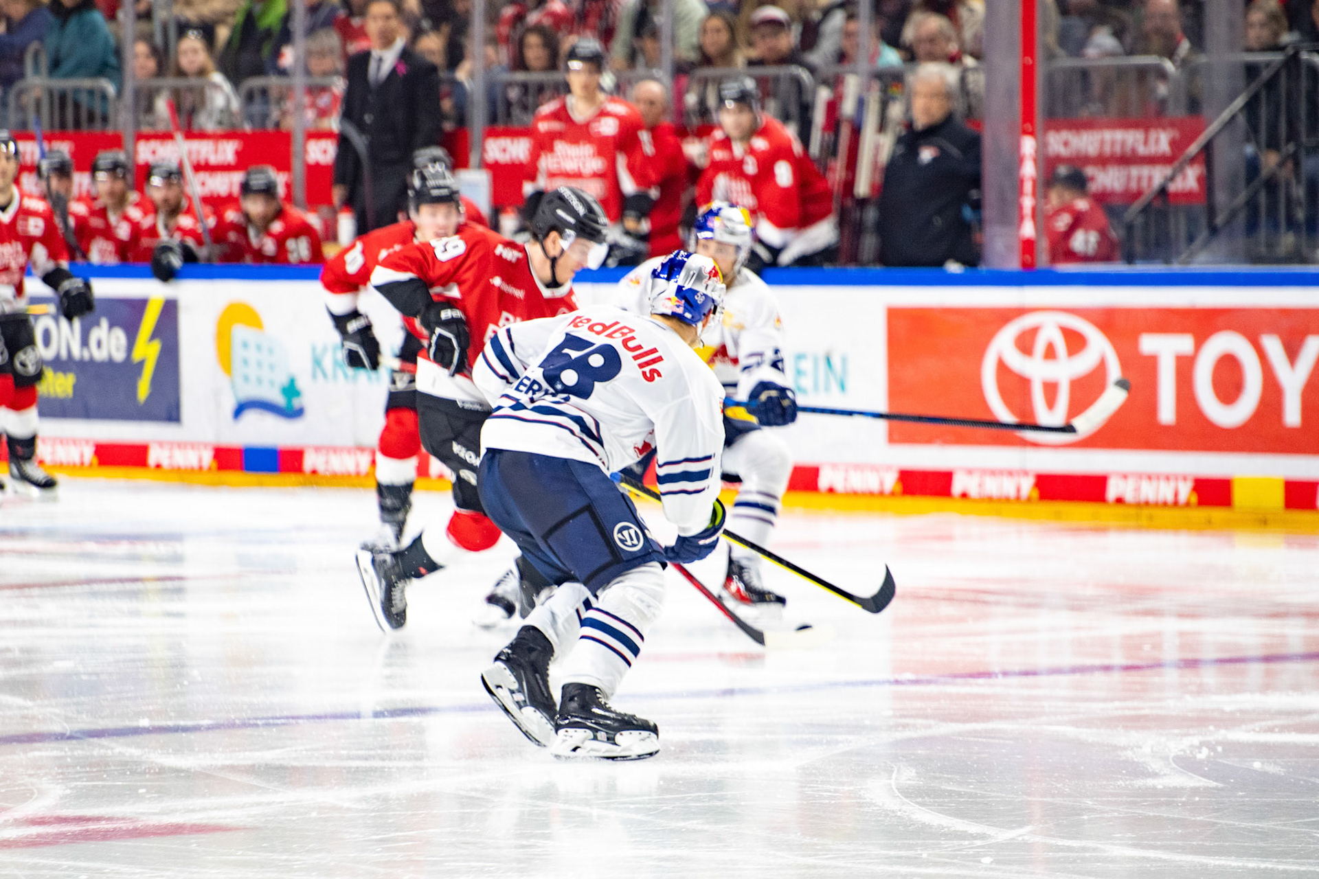 Ryan McKiernan; DEL Kölner Haie - EHC Red Bull München, 27.10.2023