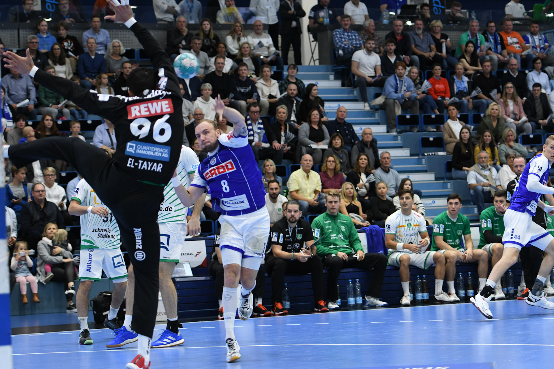 Lukas Blohme #8; Handball Bundesliga; VfL Gummersbach - SCDHFK Leipzig 09.10.2022