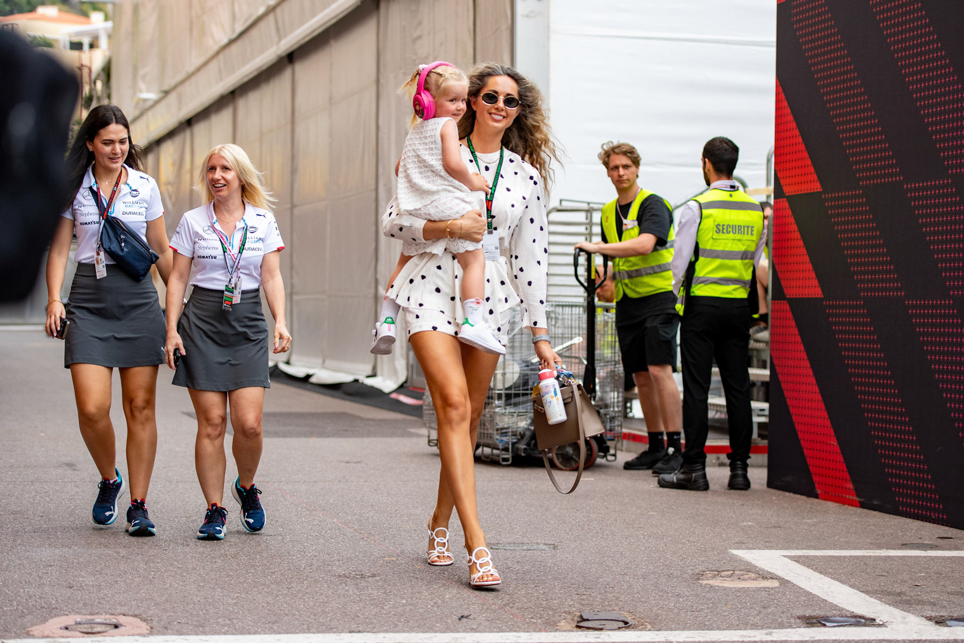 Egle Ruskyte Hülkenberg und Noemi Sky; Formel1 GP Monaco Donnerstag, 23.05.2024
