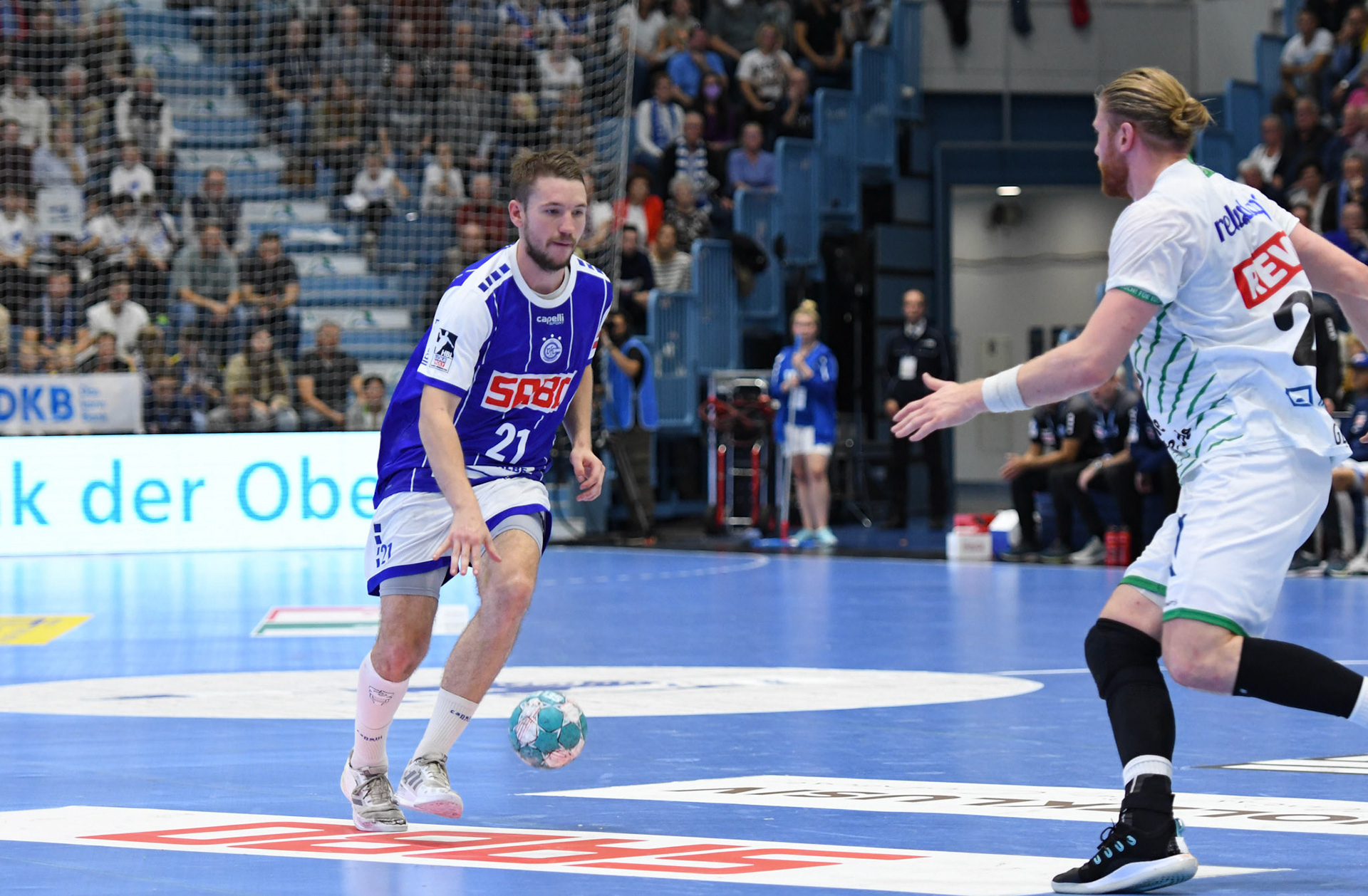 Dominik Mappes #21; Handball Bundesliga; VfL Gummersbach - SCDHFK Leipzig 09.10.2022