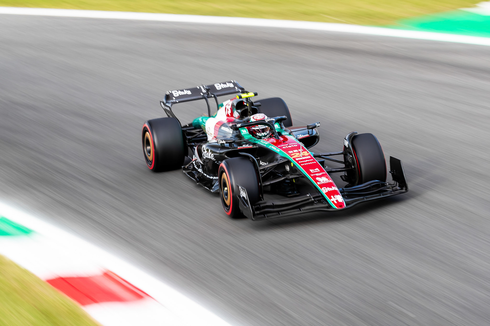 Guanyu Zhou (CHN) Alfa Romeo F1 Team;Formel 1 GP Italien / Monza. Freitag, 01.09.2023
