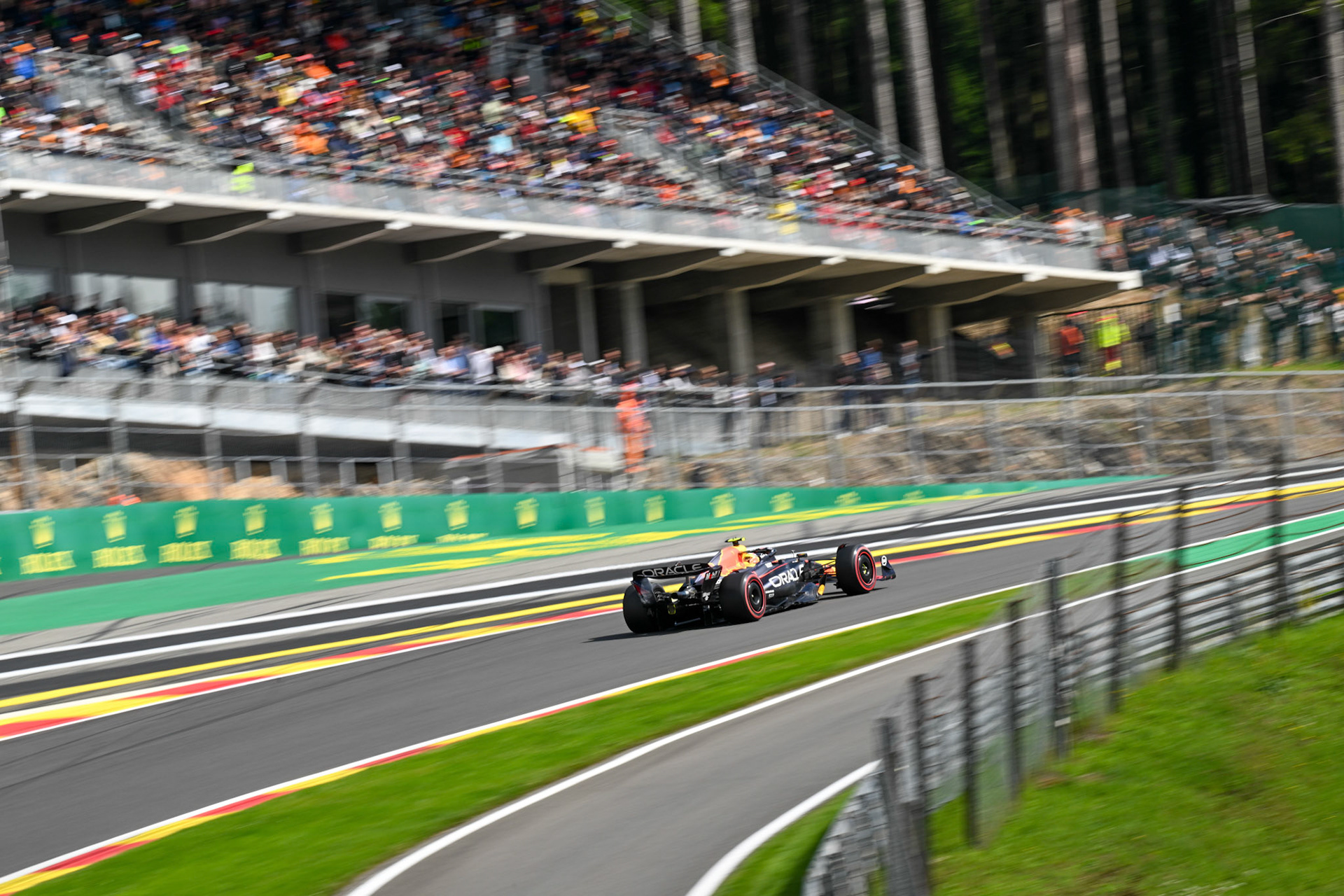 Sergio Perez (MEX) Red Bull Racing; Formel 1 GP Spa Francorchamps/ Belgien. Sonntag, 30.07.2023