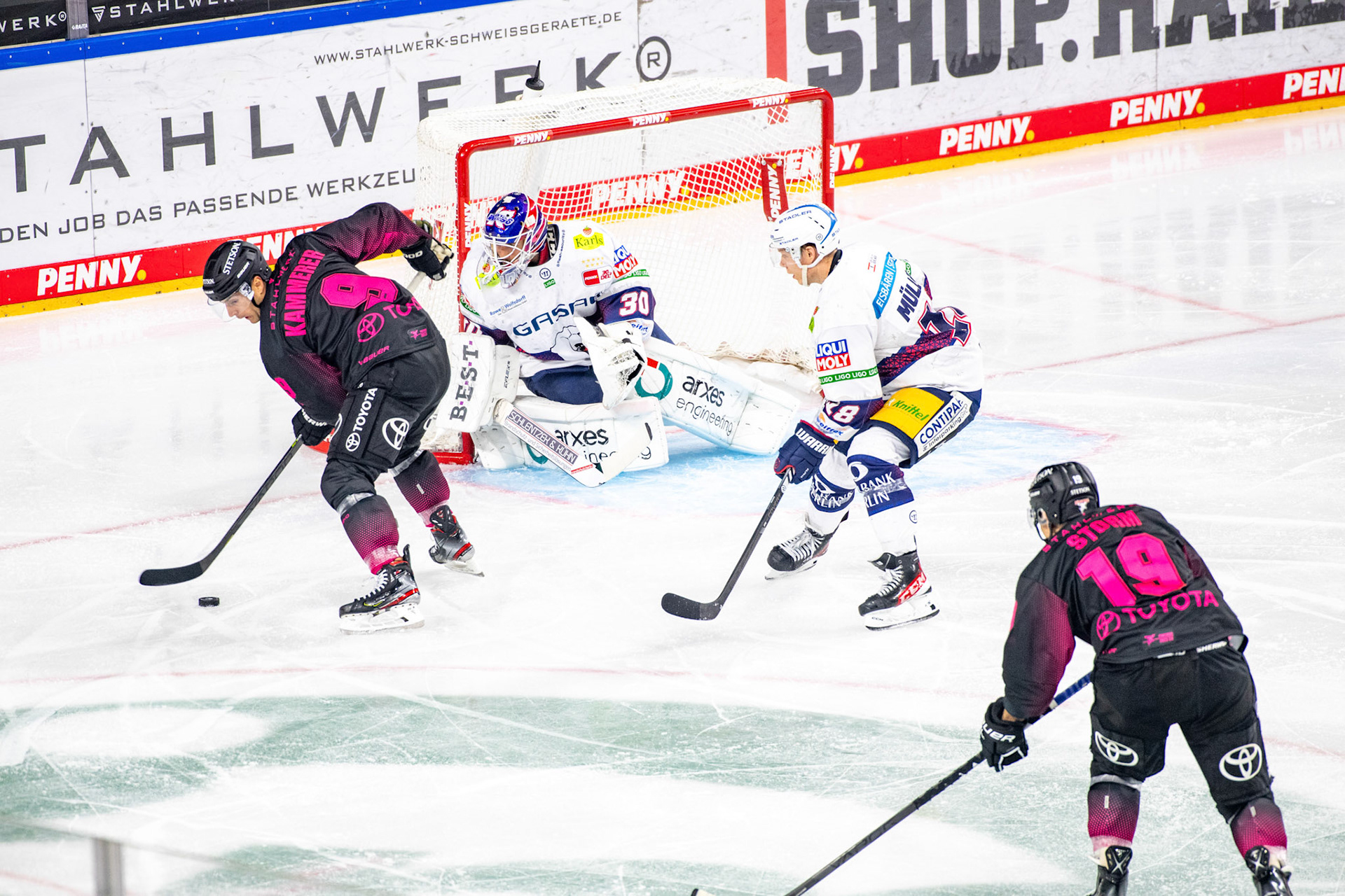 Maximilian Kammerer; DEL Kölner Haie - Eisbaeren Berlin, 06.10.2023
