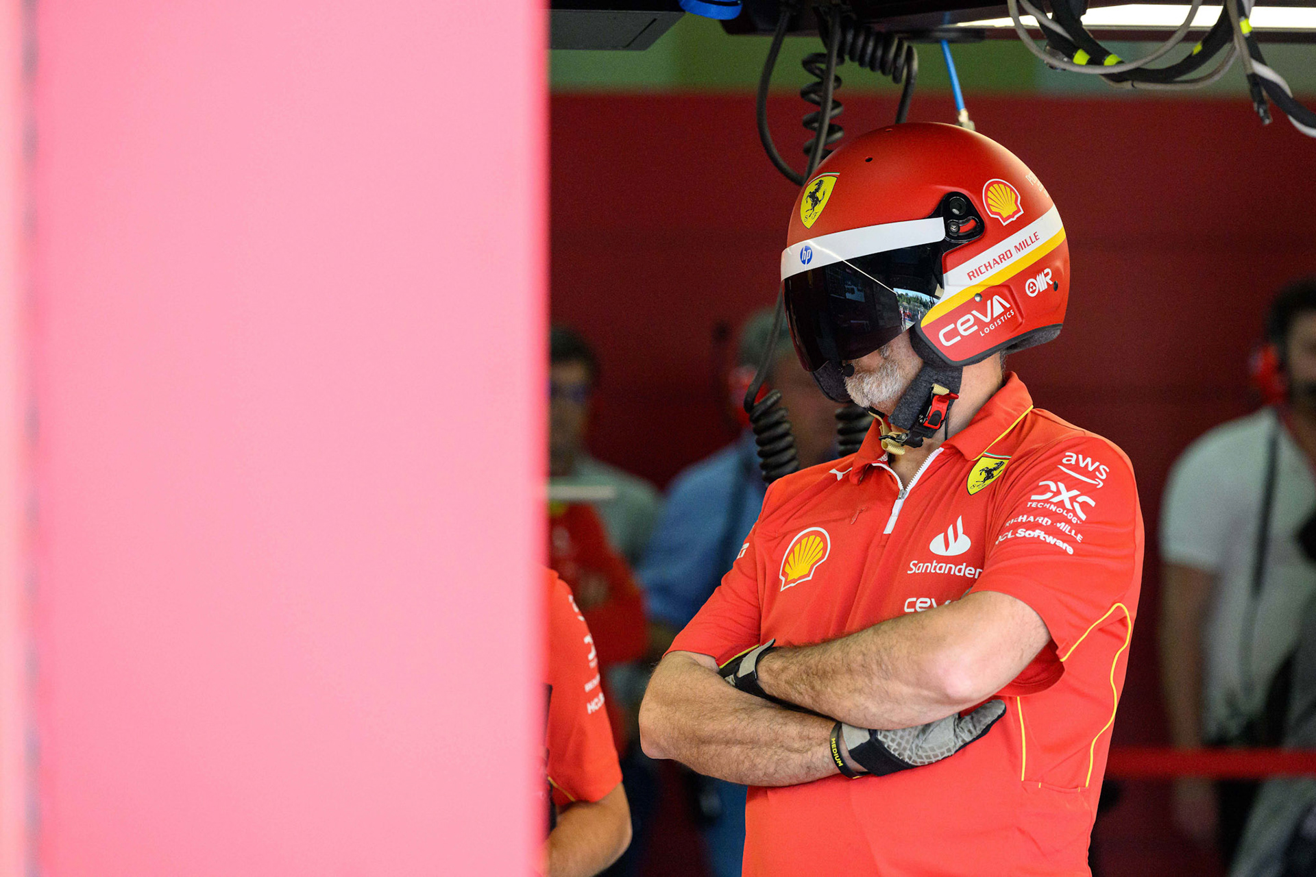 Scuderia Ferrari Mechaniker; F1 GP Imola / Italien Freitag, 17.05.2024