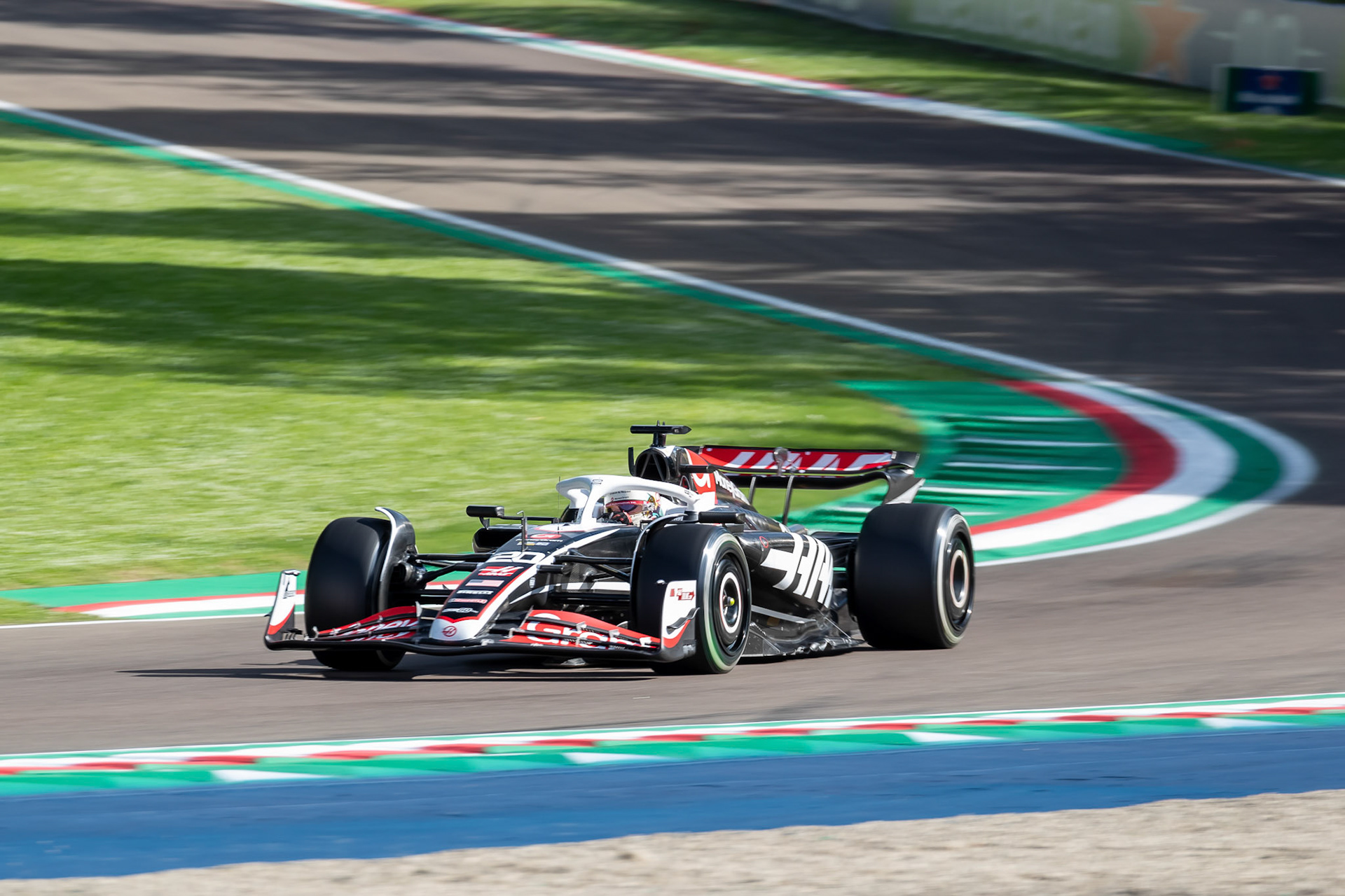 Kevin Magnussen #20, MoneyGram Haas F1 Team; F1 GP Imola / Italien Freitag, 17.05.2024