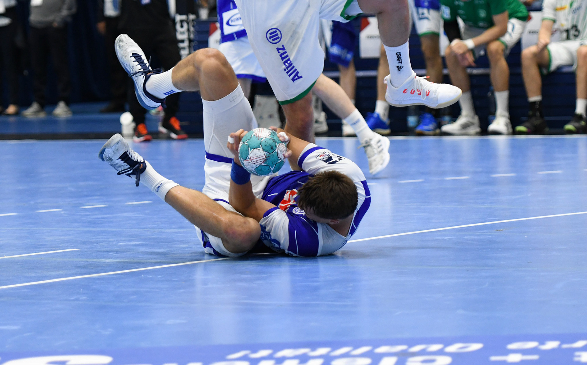 Julian Köster #7; Handball Bundesliga; VfL Gummersbach - SCDHFK Leipzig 09.10.2022