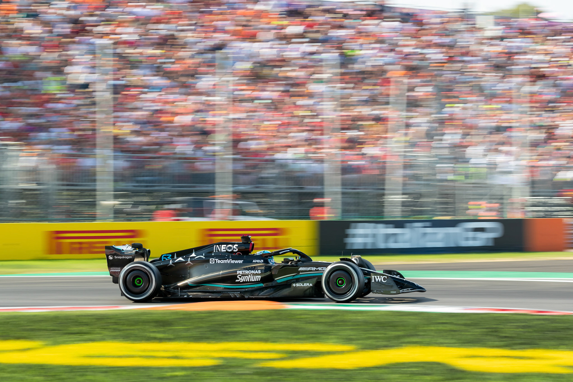 George Russell (GBR) Mercedes AMG F1 Team; Formel 1 GP Italien / Monza. Samstag, 02.09.2023