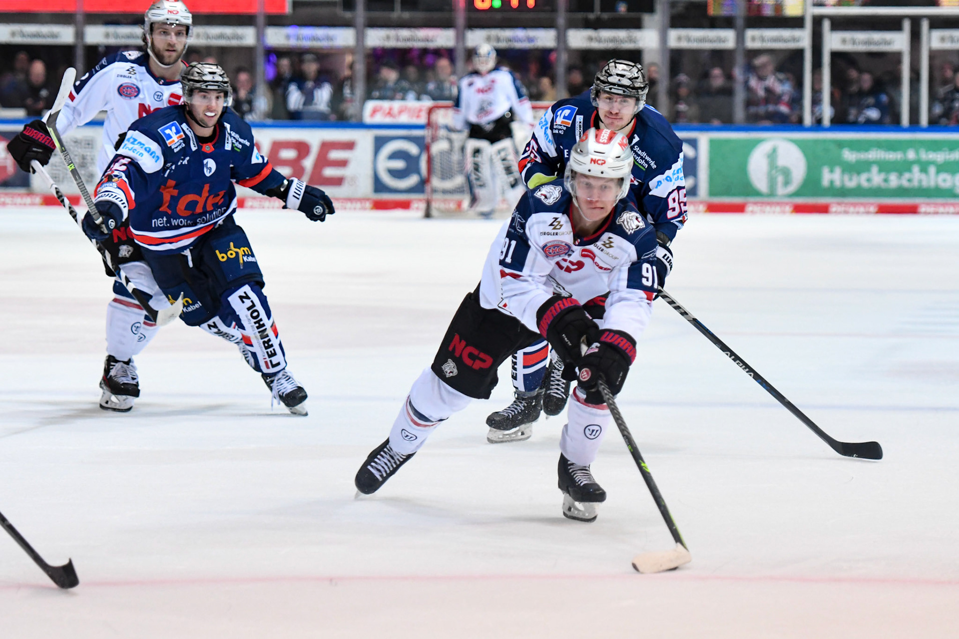 Elis Hede 91; DEL Iserlohn Roosters - Nuernberg Ice Tigers 17.02.2023