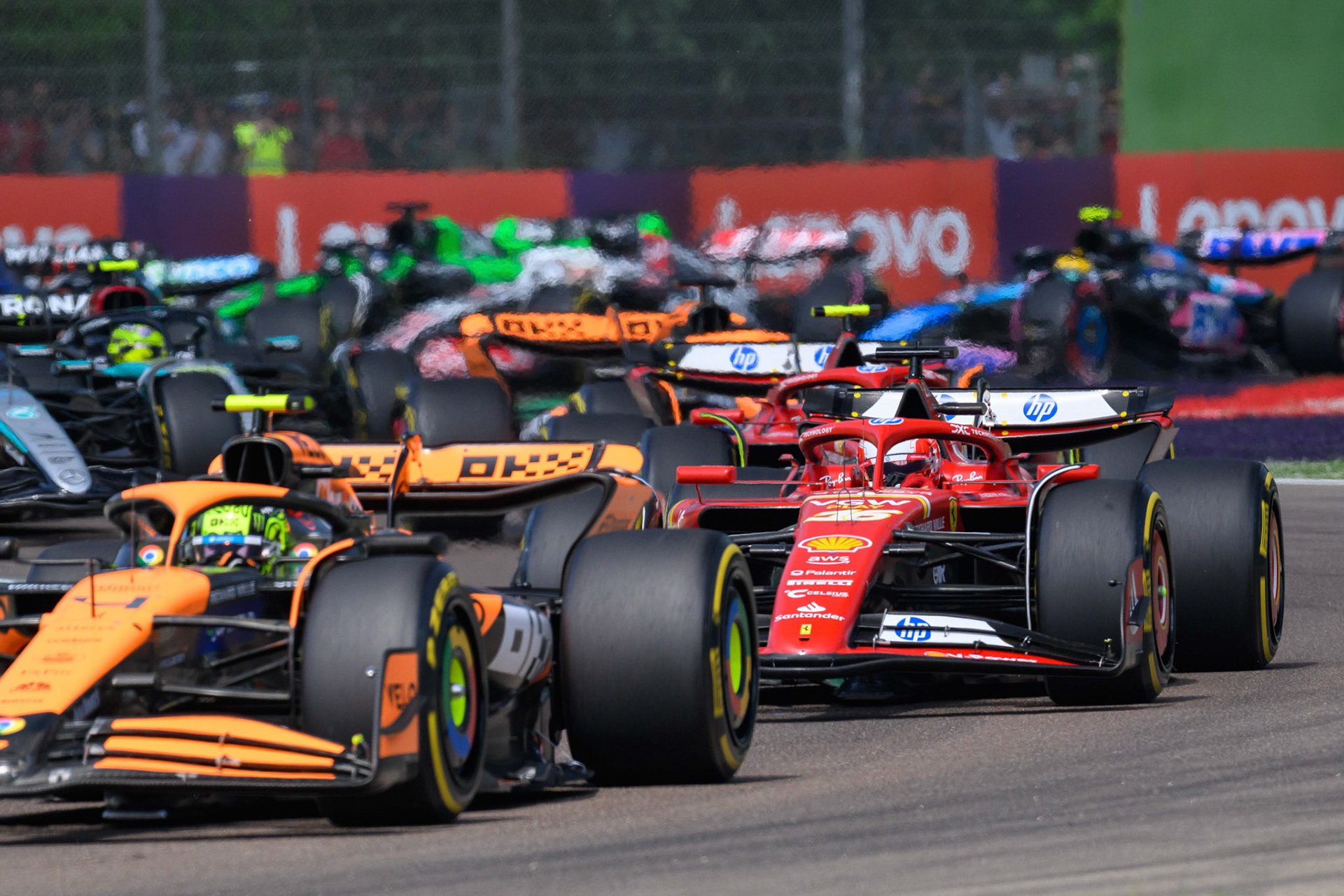 Charles Leclerc #16, Scuderia Ferrari Rennstart; F1 GP Imola / Italien Sonntag, 19.05.2024
