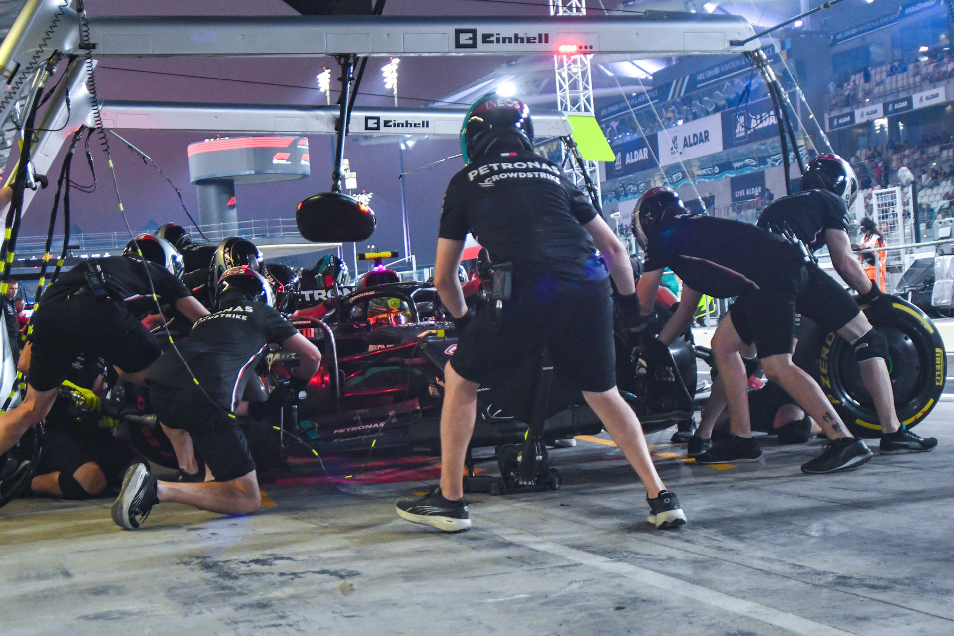 Mercedes AMG F1 Team; Formel 1 GP Abu Dhabi. Freitag 24.11.2023