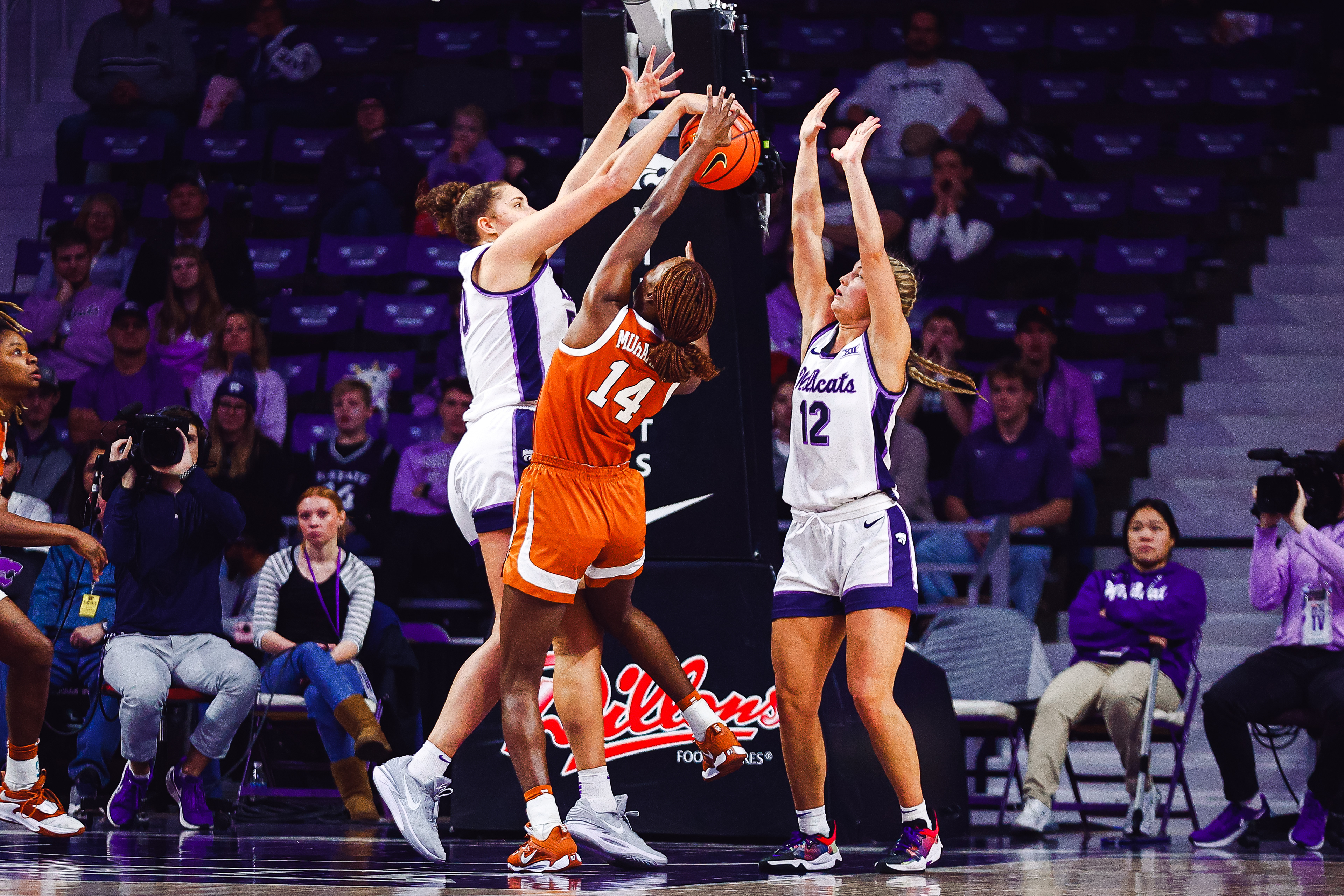 Block in the close win vs. Texas