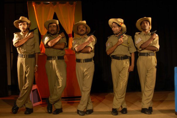 Dario Fo's Can't Pay? Won't Pay! "KODOLLA KODOKE IROLLA" (2009)