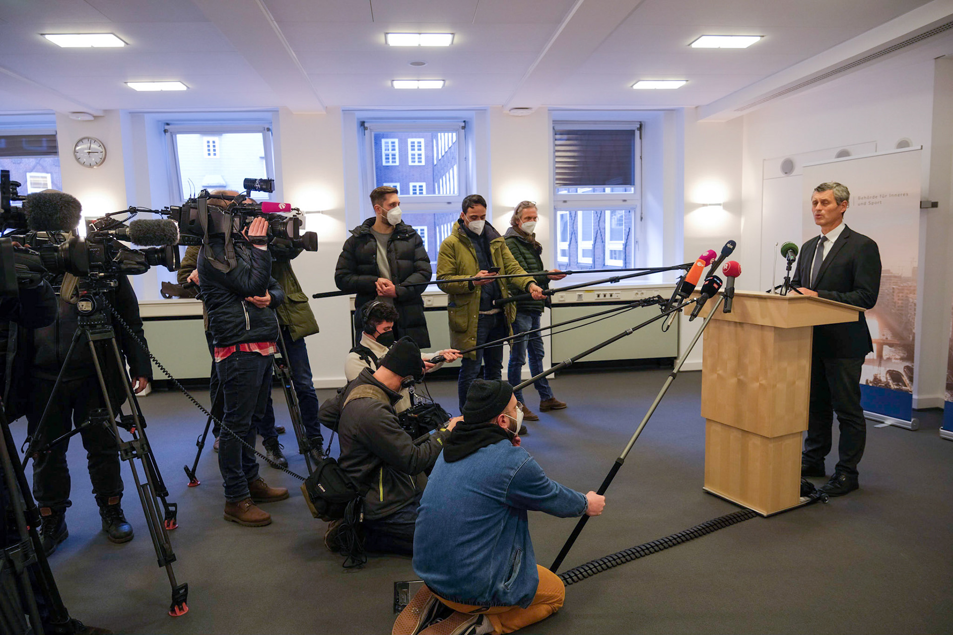 Staatsrat Bernd Krösser informierte die Presse zur jetzigen Lage der Flüchtlinge in Hamburg.