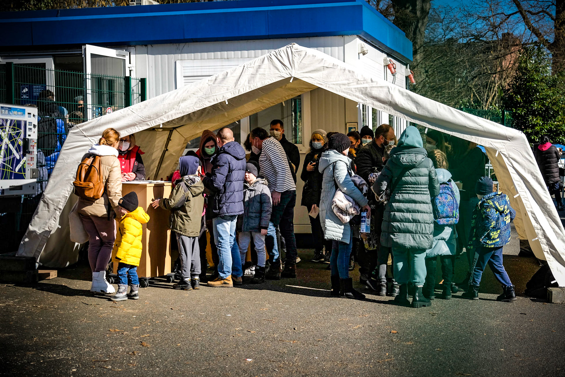Katastrophale Zustände in der Zentralaufnahme am Bargkoppelweg in Rahlstedt. Nur drei Sachbearbeiter sollen hunderte Flüchtlinge aufnehmen.