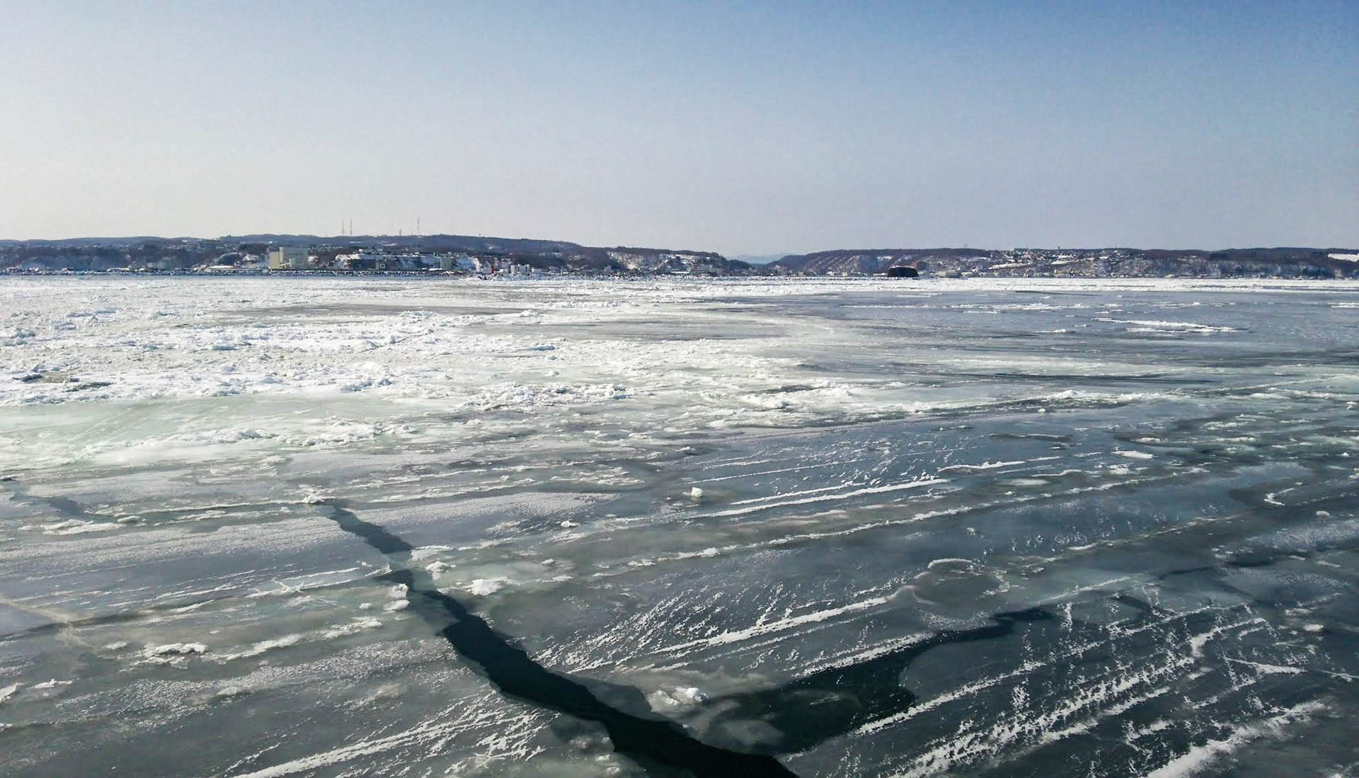 網走沖の流氷風景